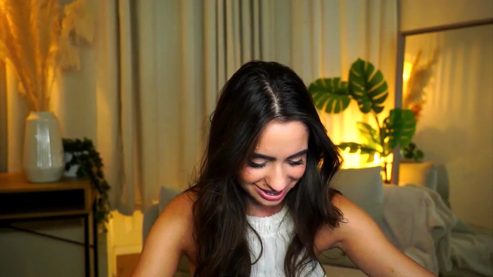 Gallery image thumbnail from milkyway_'s myfreecams stream on, 08/26/2025, 21:08 image 20 of 20