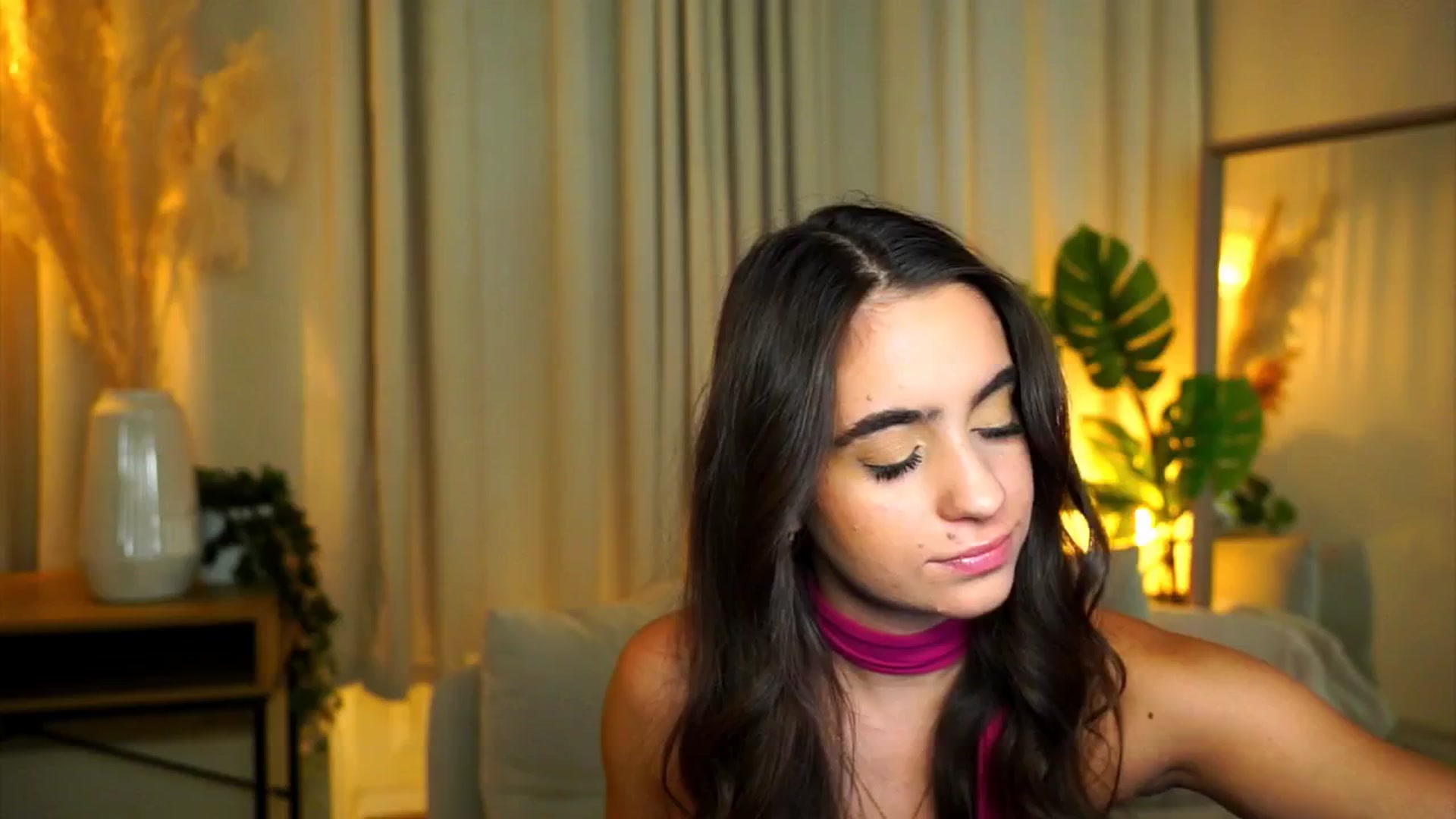 Gallery image thumbnail from milkyway_'s myfreecams stream on, 08/28/2025, 18:46 image 8 of 20