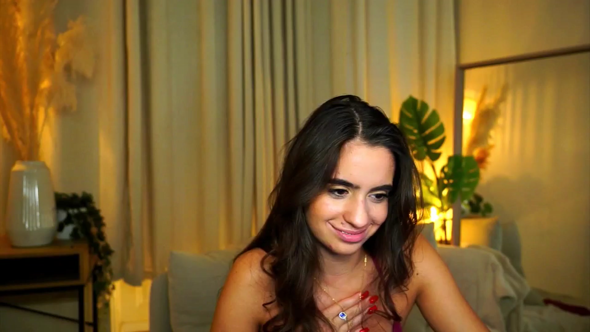 Gallery image thumbnail from milkyway_'s myfreecams stream on, 08/28/2025, 20:46 image 19 of 20