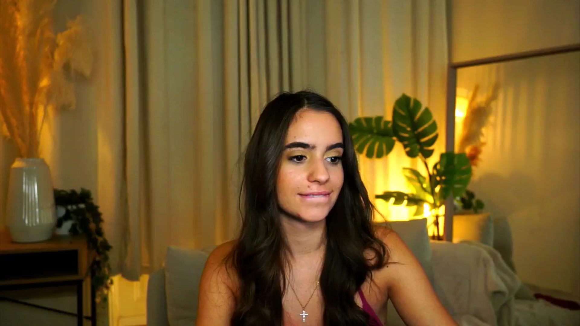 Gallery image thumbnail from milkyway_'s myfreecams stream on, 08/28/2025, 20:46 image 17 of 20