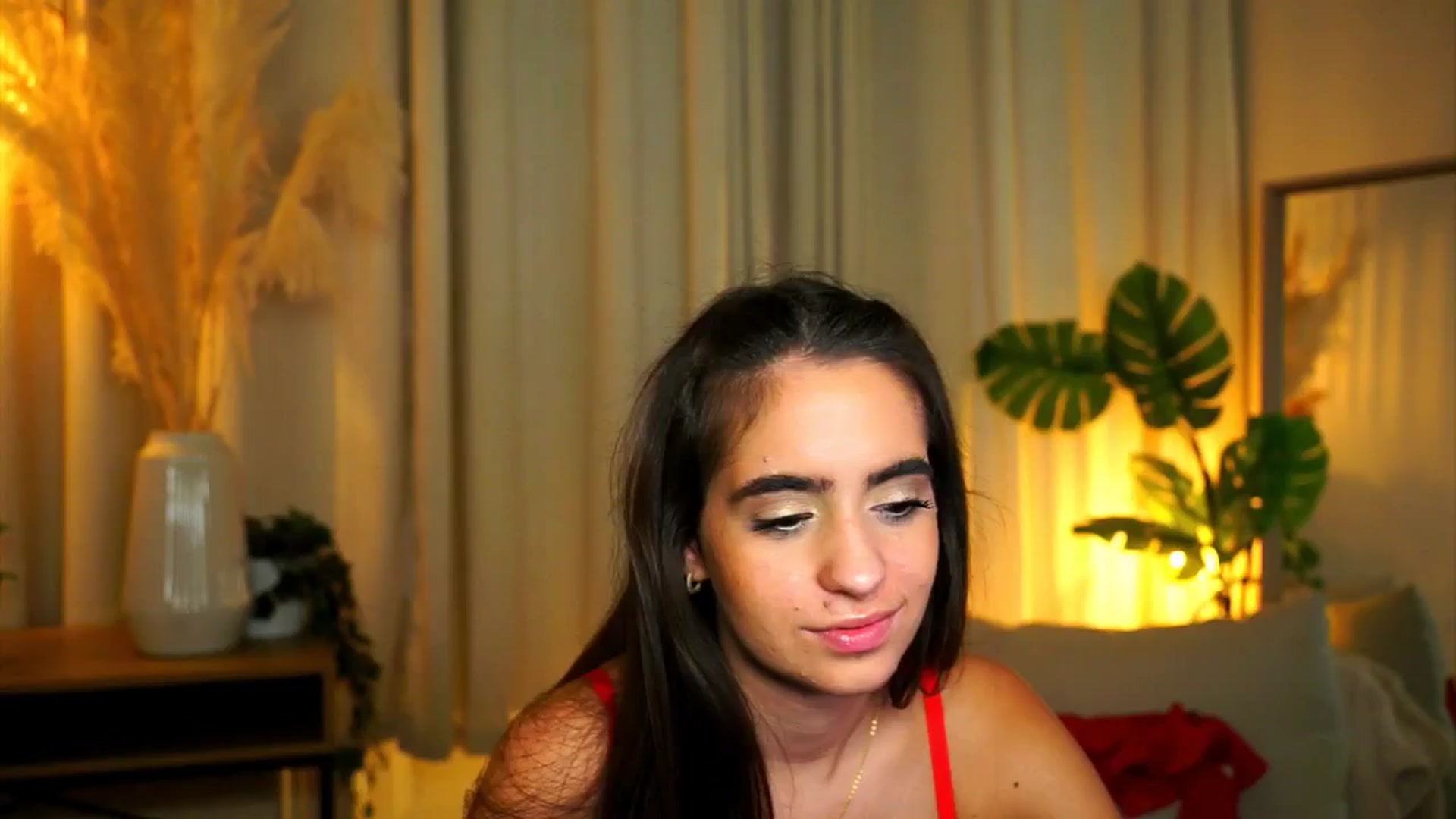 Gallery image thumbnail from milkyway_'s myfreecams stream on, 08/29/2025, 21:09 image 17 of 20