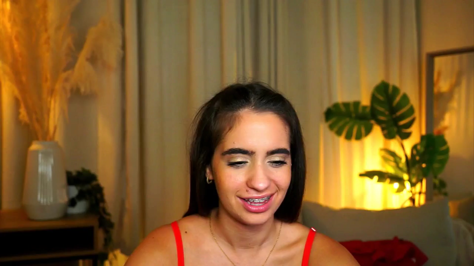 Gallery image thumbnail from milkyway_'s myfreecams stream on, 08/29/2025, 21:09 image 13 of 20