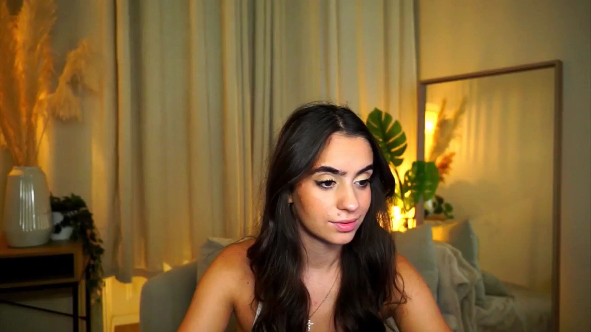 Gallery image thumbnail from milkyway_'s myfreecams stream on, 09/01/2025, 18:11 image 13 of 20