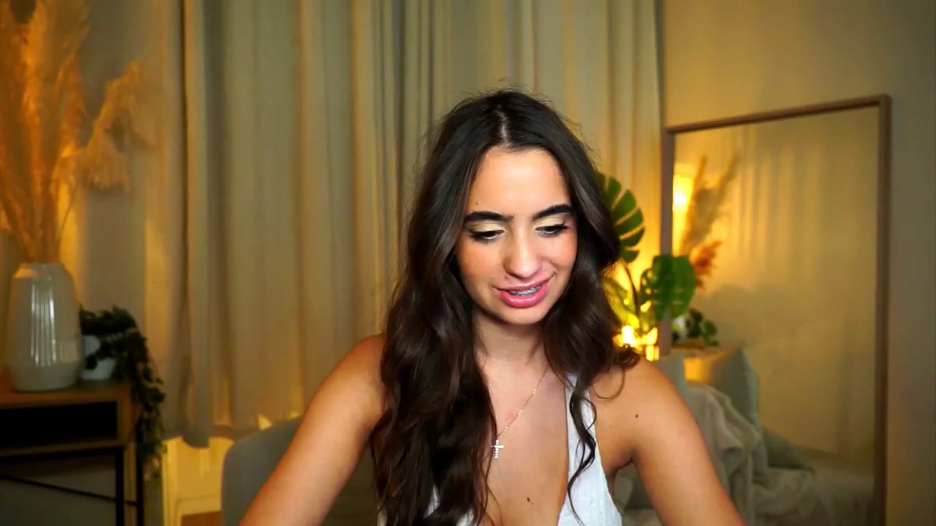 Gallery image thumbnail from milkyway_'s myfreecams stream on, 09/01/2025, 18:11 image 10 of 20