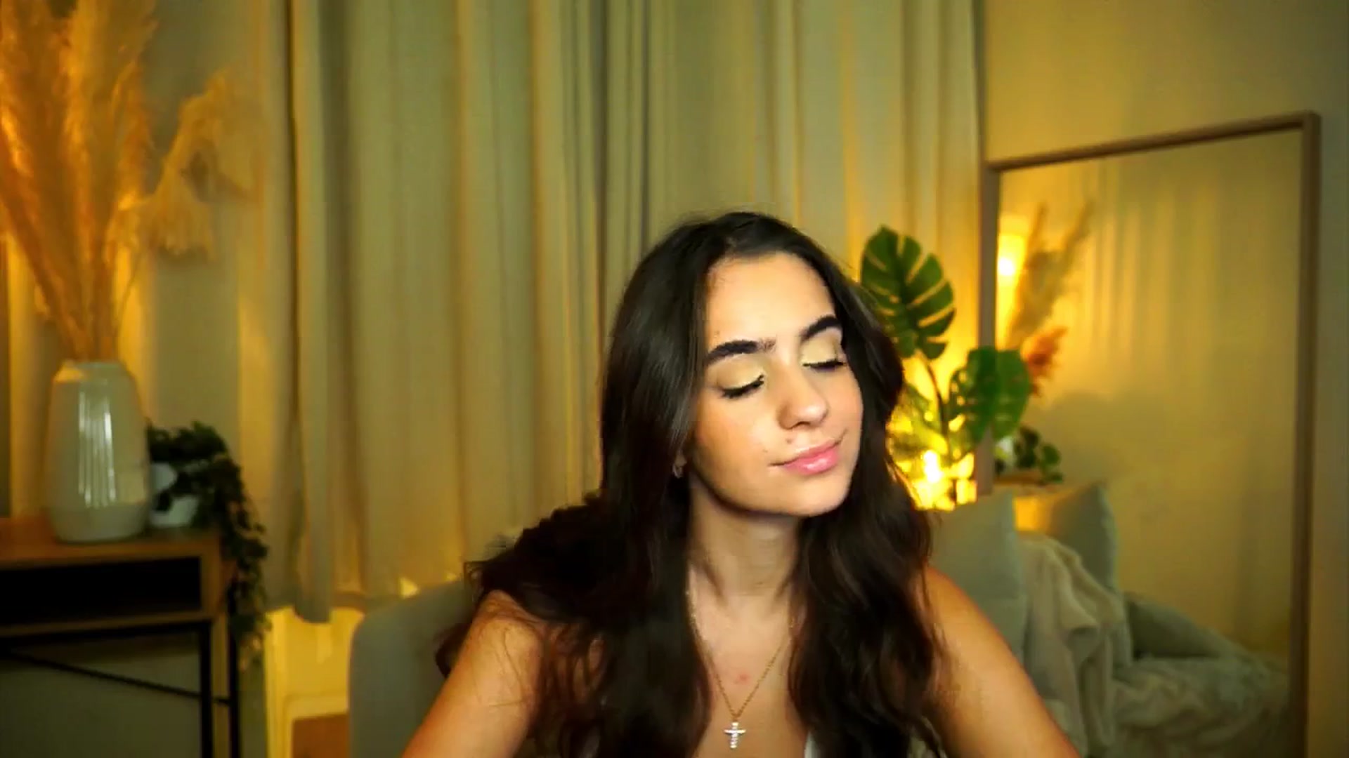 Gallery image thumbnail from milkyway_'s myfreecams stream on, 09/01/2025, 20:30 image 14 of 20