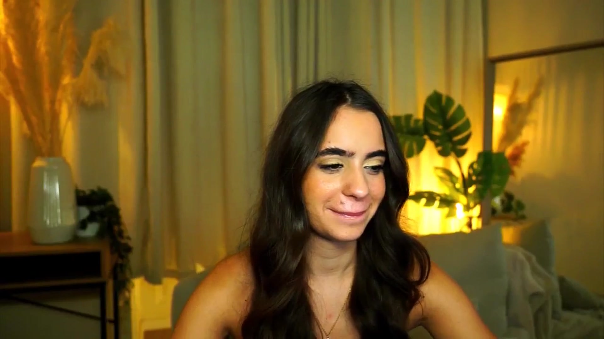 Gallery image thumbnail from milkyway_'s myfreecams stream on, 09/01/2025, 21:09 image 12 of 20