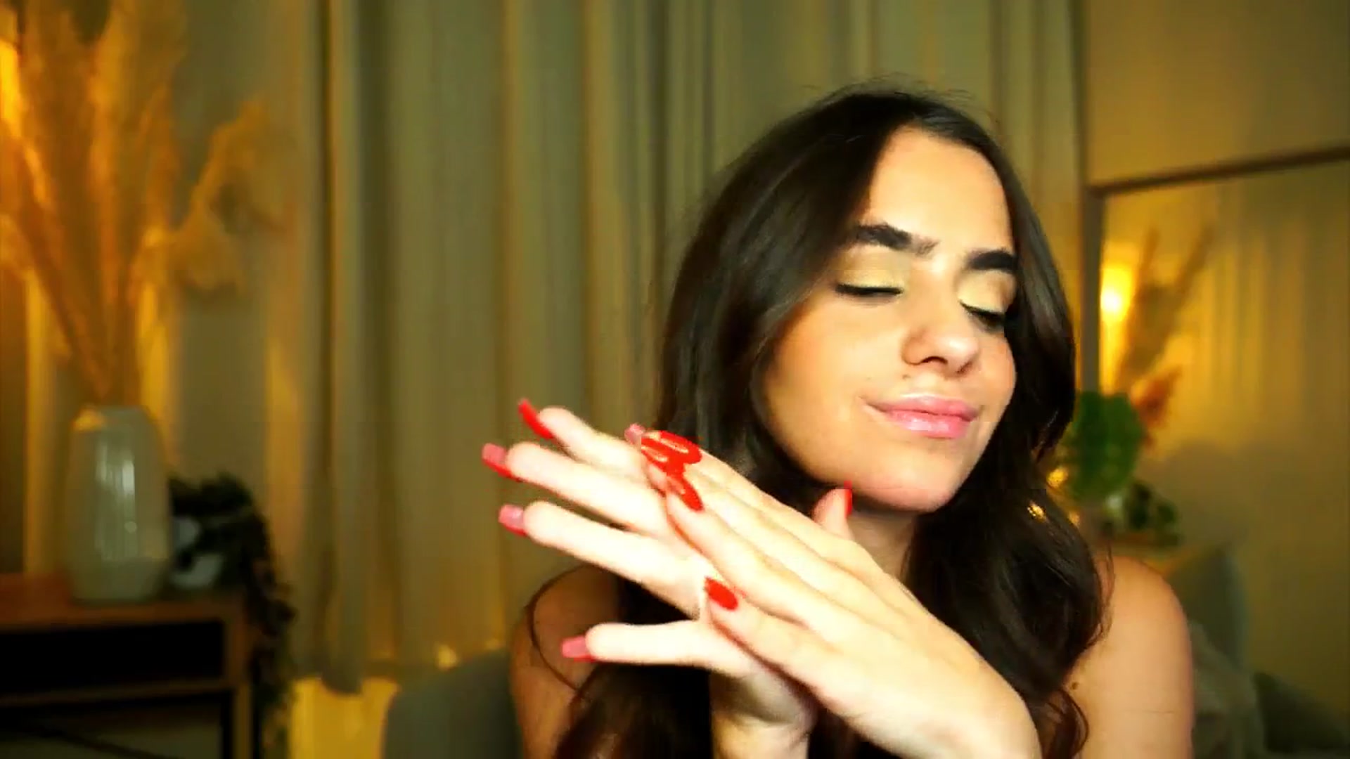 Gallery image thumbnail from milkyway_'s myfreecams stream on, 09/01/2025, 21:09 image 2 of 20