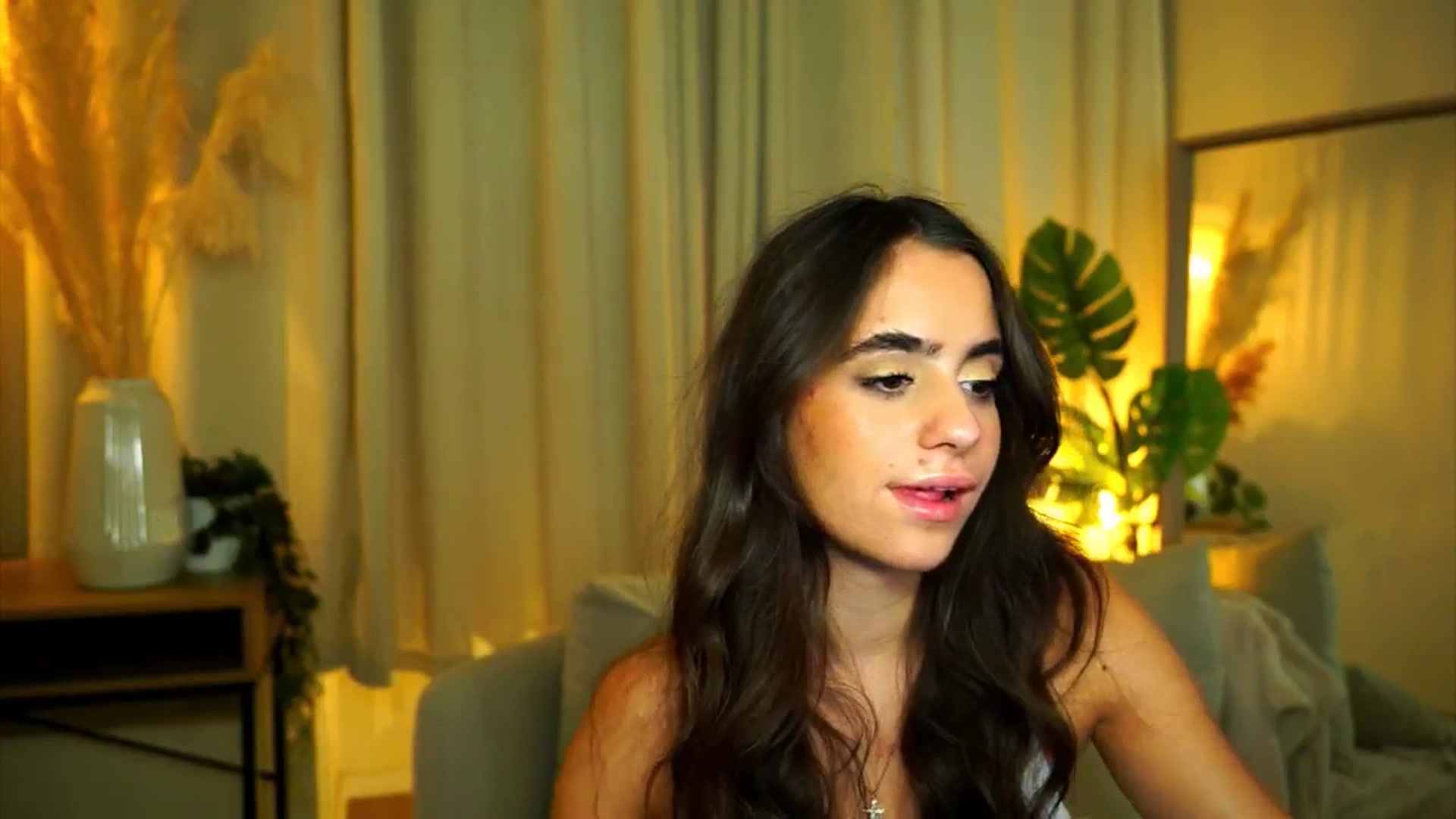 Gallery image thumbnail from milkyway_'s myfreecams stream on, 09/01/2025, 21:09 image 16 of 20