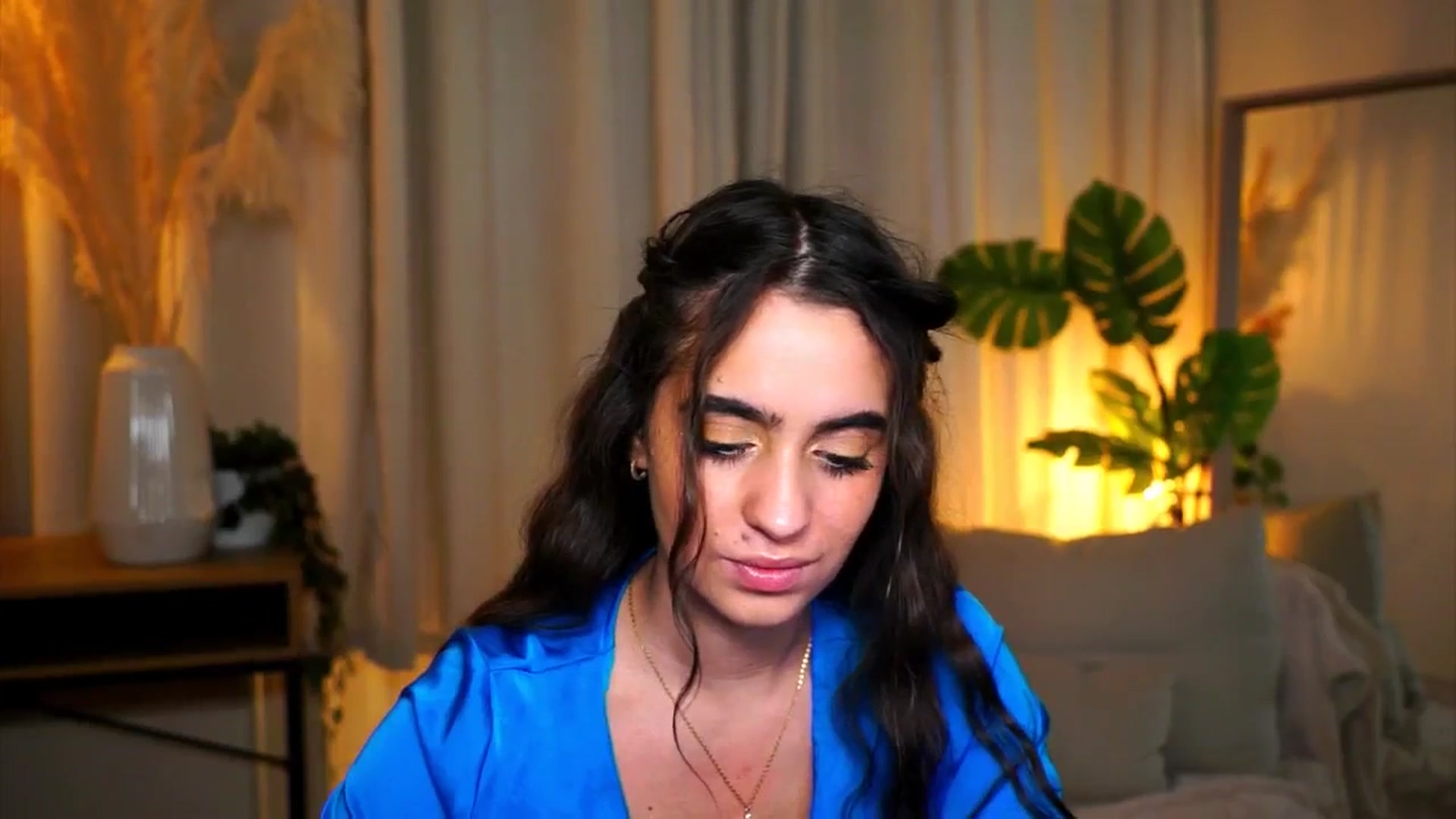Gallery image thumbnail from milkyway_'s myfreecams stream on, 09/04/2025, 18:02 image 4 of 20