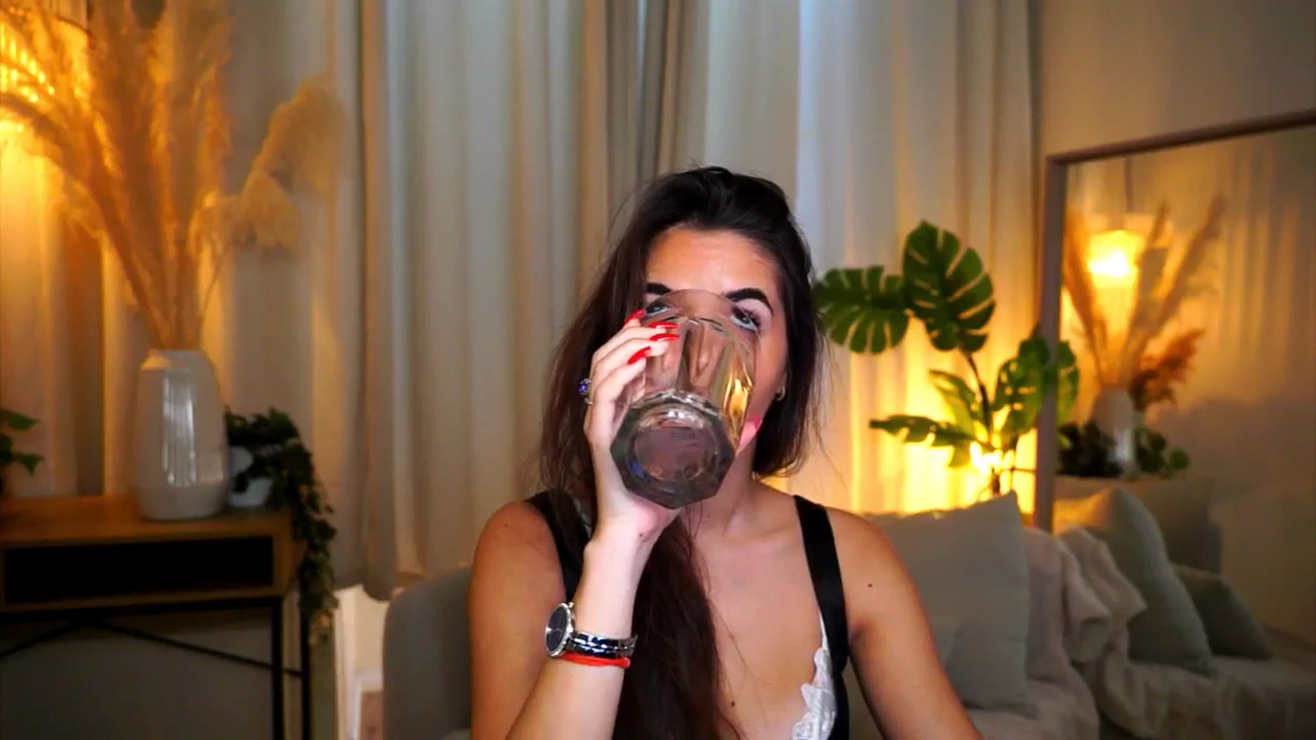 Gallery image thumbnail from milkyway_'s myfreecams stream on, 09/10/2025, 10:26 image 12 of 20