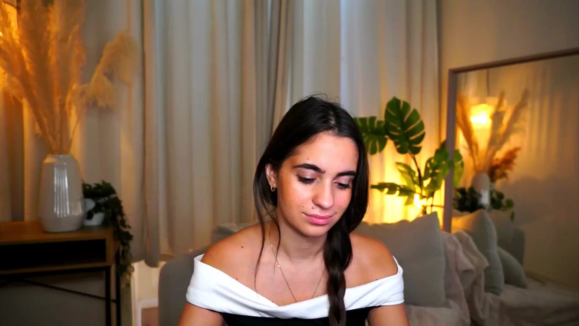 Gallery image thumbnail from milkyway_'s myfreecams stream on, 09/11/2025, 09:48 image 3 of 20
