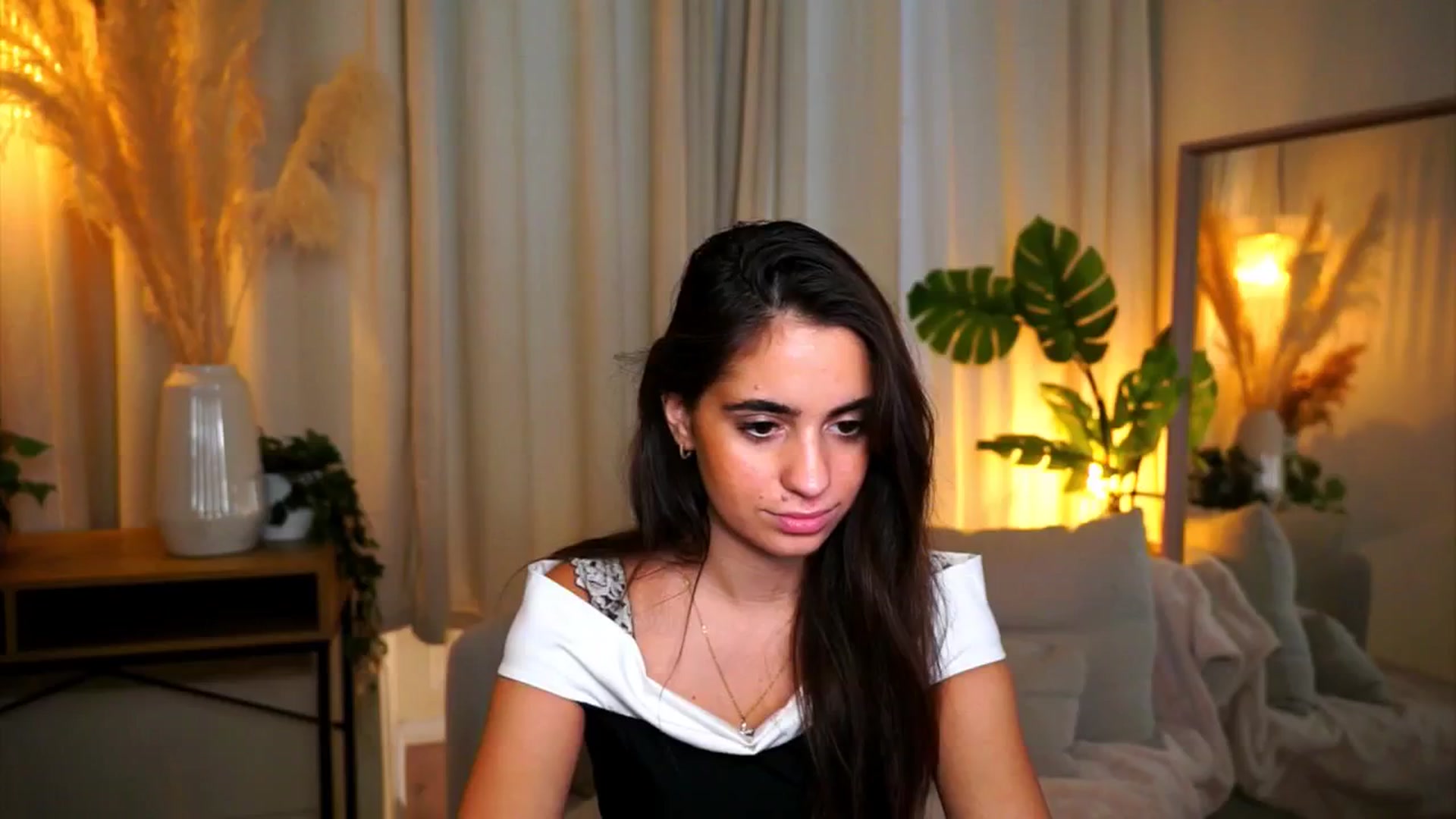 Gallery image thumbnail from milkyway_'s myfreecams stream on, 09/11/2025, 13:01 image 9 of 20