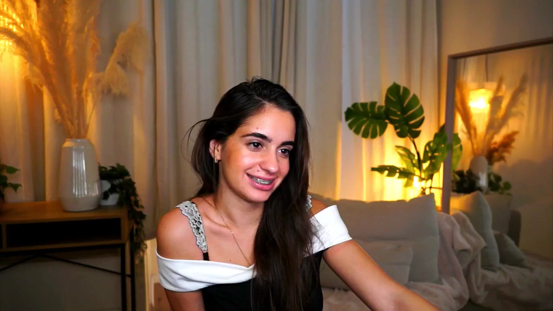 Gallery image thumbnail from milkyway_'s myfreecams stream on, 09/11/2025, 13:01 image 15 of 20