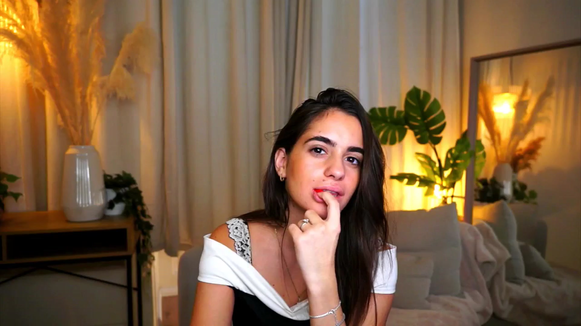 Gallery image thumbnail from milkyway_'s myfreecams stream on, 09/11/2025, 13:01 image 8 of 20