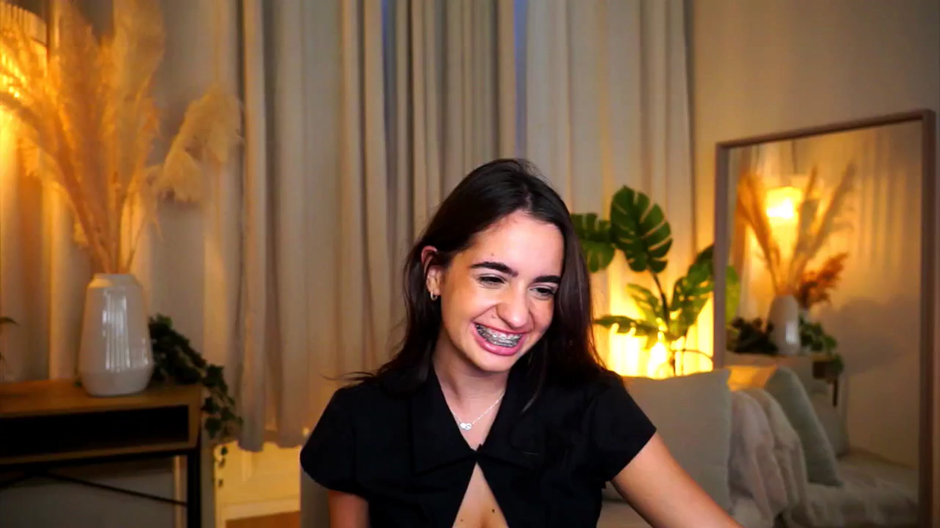 Gallery image thumbnail from milkyway_'s myfreecams stream on, 09/14/2025, 13:46 image 5 of 20
