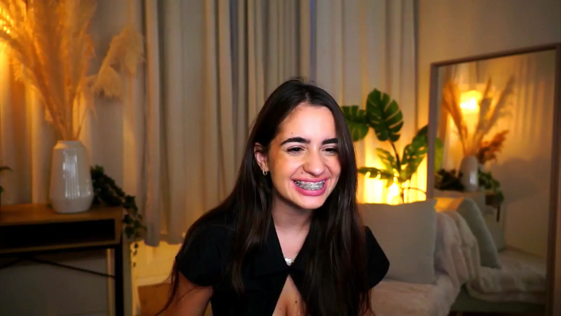 Gallery image thumbnail from milkyway_'s myfreecams stream on, 09/14/2025, 13:46 image 6 of 20