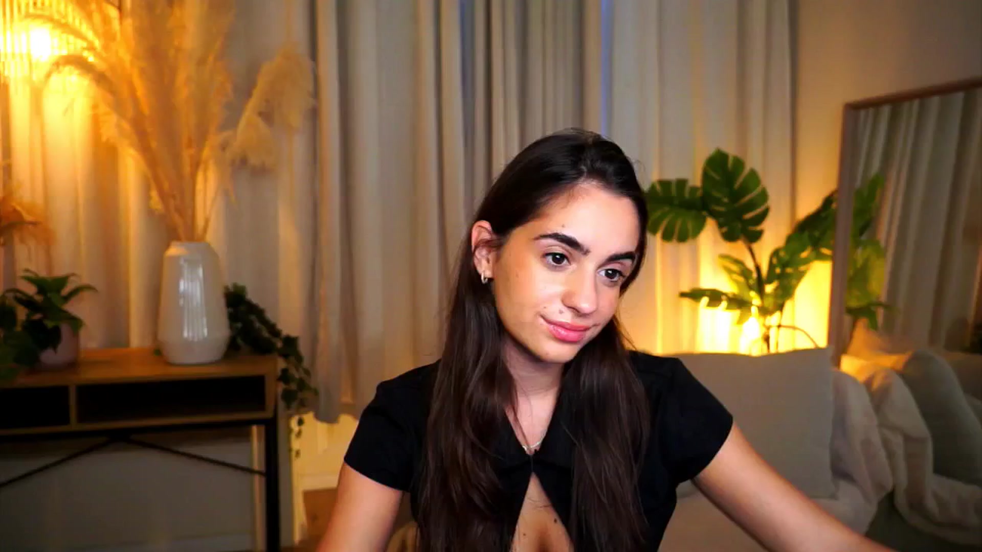 Gallery image thumbnail from milkyway_'s myfreecams stream on, 09/14/2025, 13:46 image 1 of 20