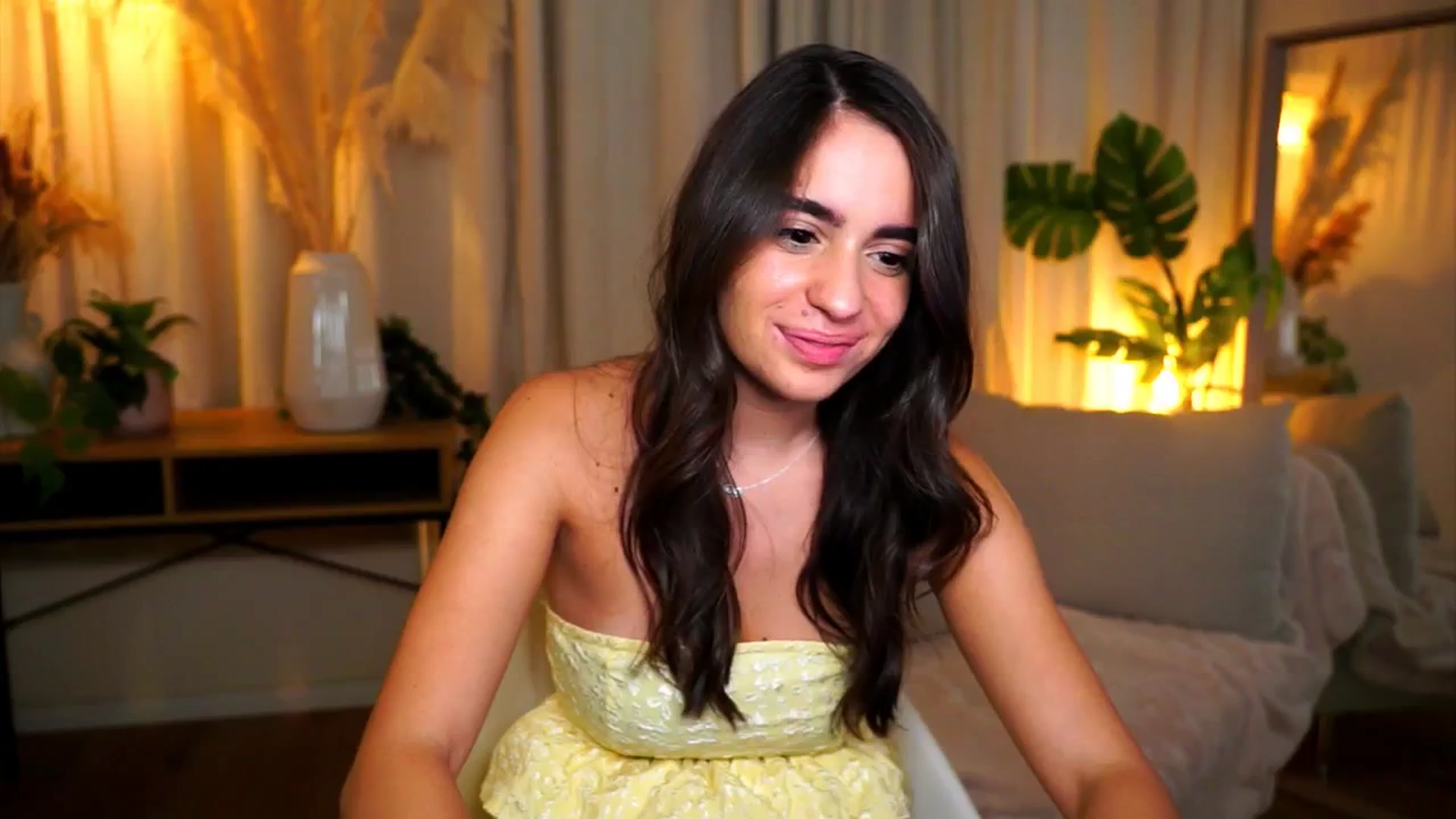 Gallery image thumbnail from milkyway_'s myfreecams stream on, 09/15/2025, 16:37 image 19 of 20
