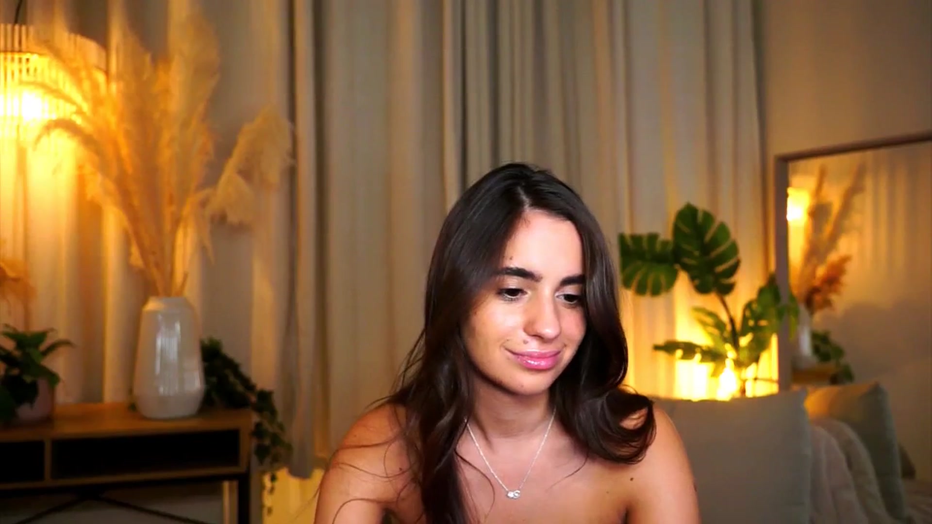 Gallery image thumbnail from milkyway_'s myfreecams stream on, 09/15/2025, 19:02 image 8 of 20