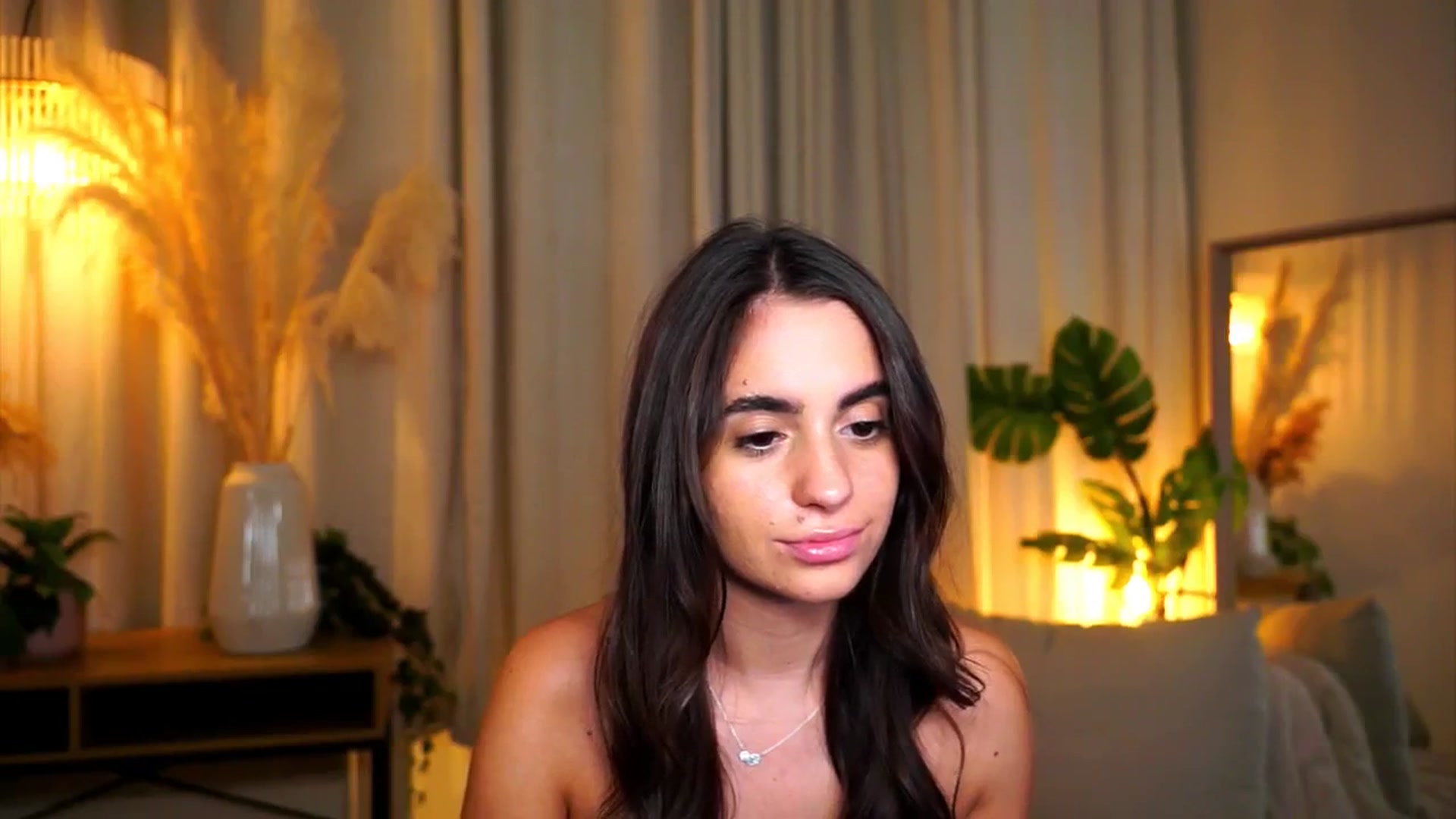Gallery image thumbnail from milkyway_'s myfreecams stream on, 09/15/2025, 19:02 image 14 of 20