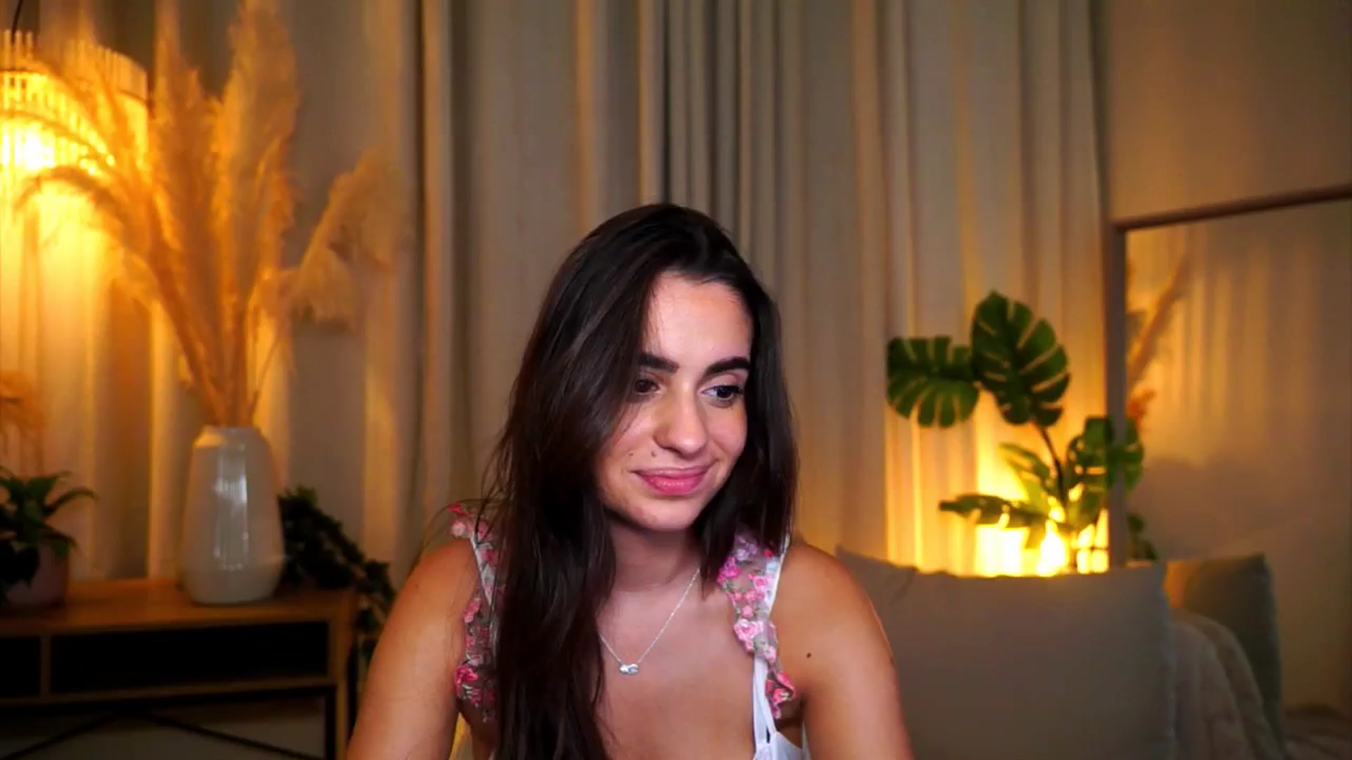 Gallery image thumbnail from milkyway_'s myfreecams stream on, 09/17/2025, 20:35 image 4 of 20