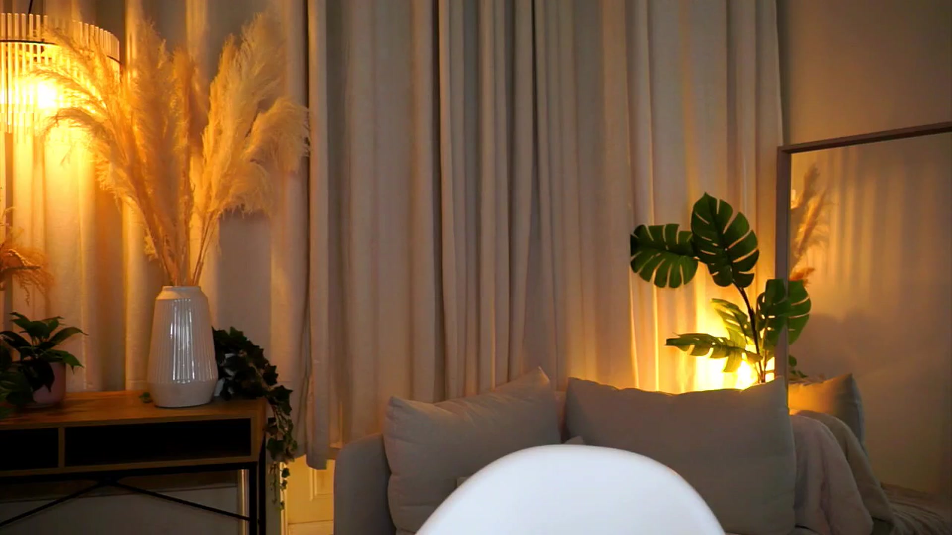 Gallery image thumbnail from milkyway_'s myfreecams stream on, 09/20/2025, 18:12 image 11 of 20