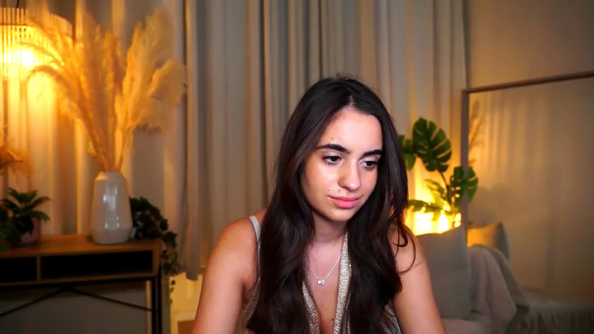 Gallery image thumbnail from milkyway_'s myfreecams stream on, 09/20/2025, 18:12 image 2 of 20