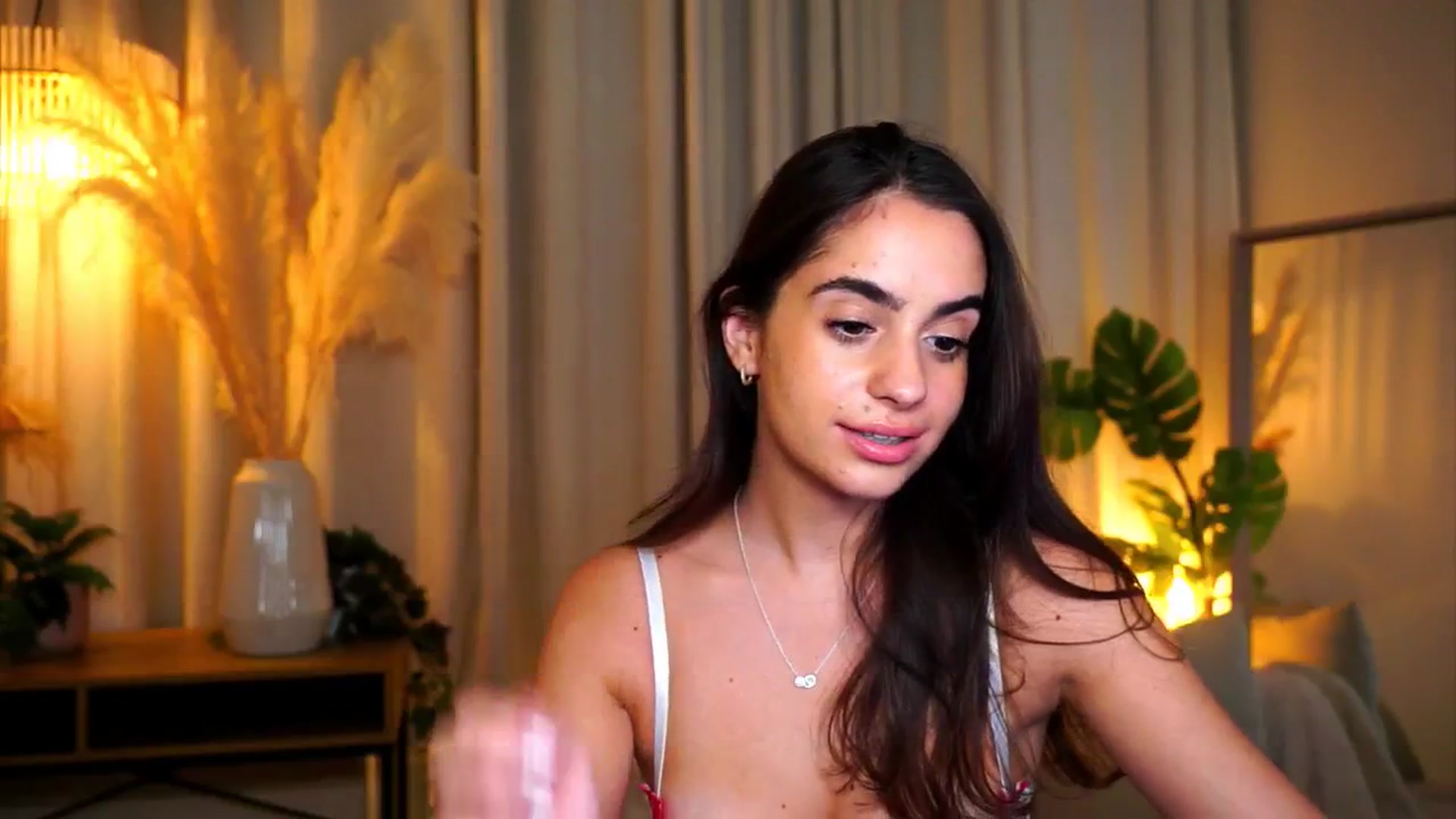 Gallery image thumbnail from milkyway_'s myfreecams stream on, 09/20/2025, 18:12 image 19 of 20