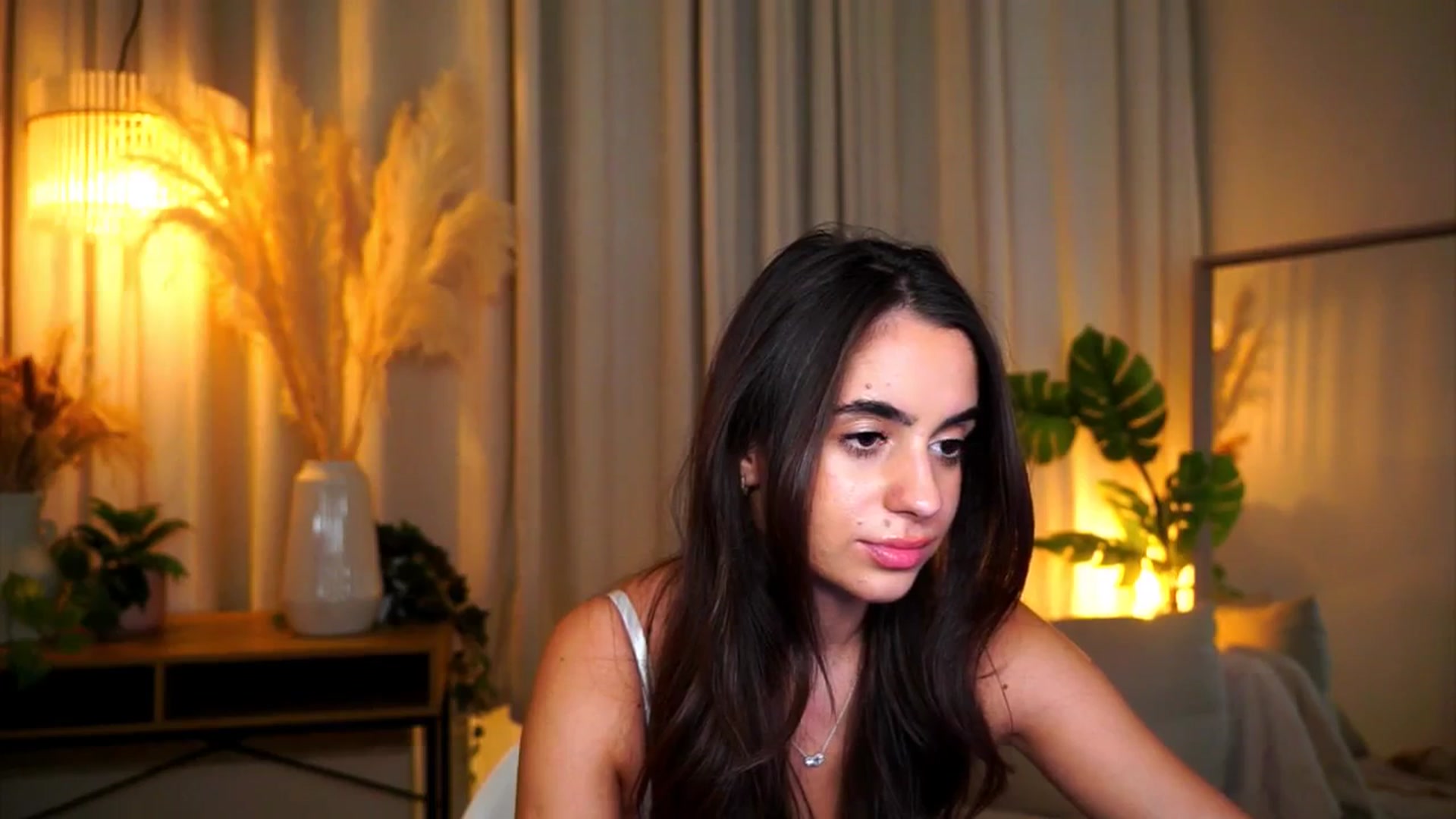 Gallery image thumbnail from milkyway_'s myfreecams stream on, 09/20/2025, 18:12 image 16 of 20