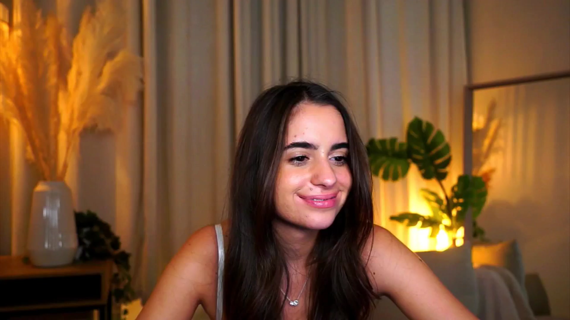 Gallery image thumbnail from milkyway_'s myfreecams stream on, 09/20/2025, 20:50 image 7 of 20