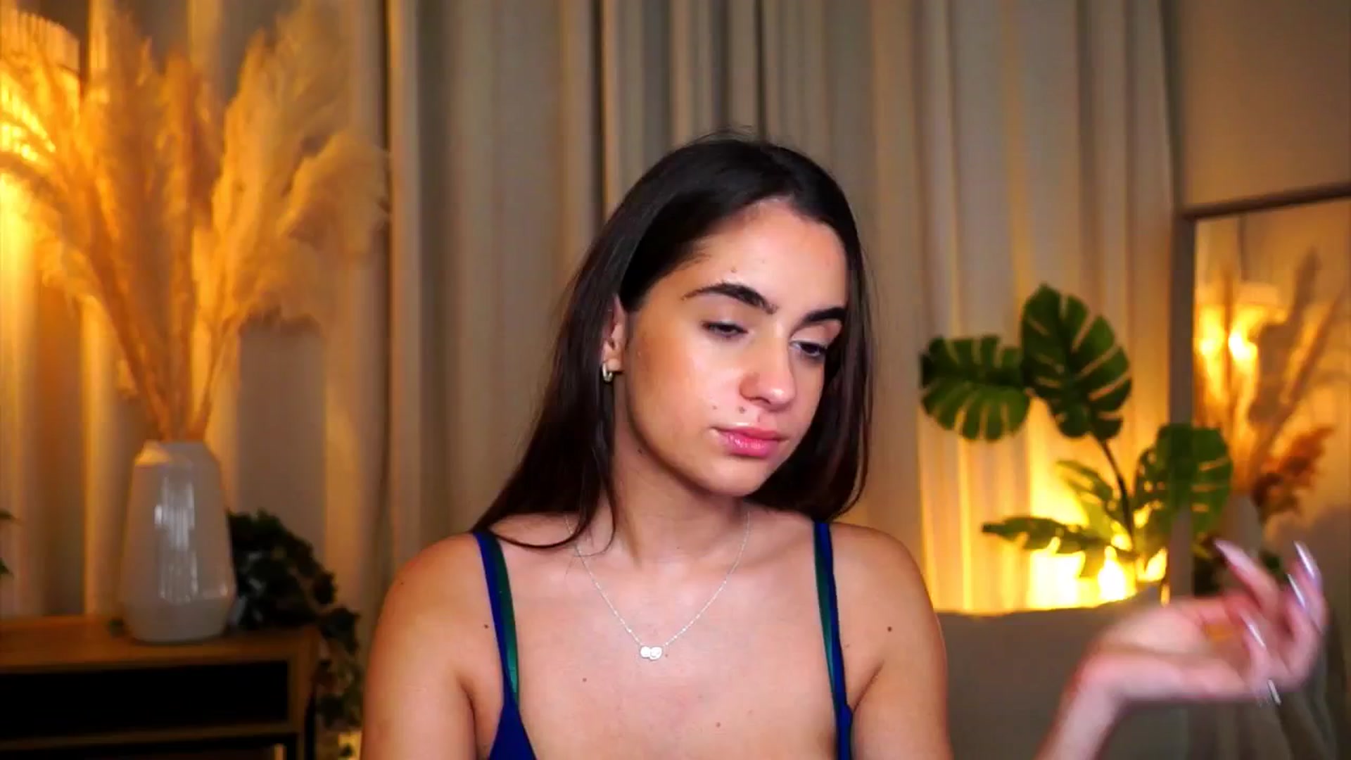 Gallery image thumbnail from milkyway_'s myfreecams stream on, 09/21/2025, 17:11 image 17 of 20
