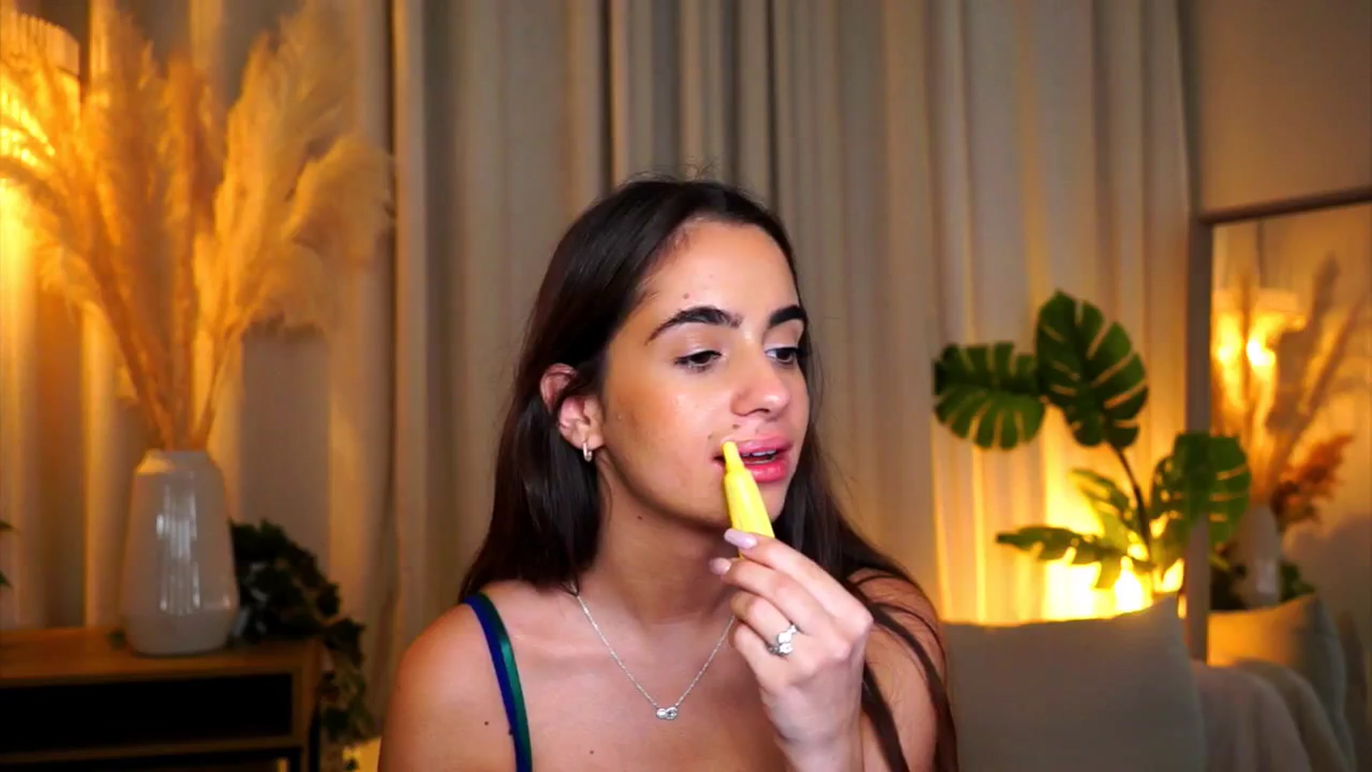 Gallery image thumbnail from milkyway_'s myfreecams stream on, 09/21/2025, 17:11 image 7 of 20