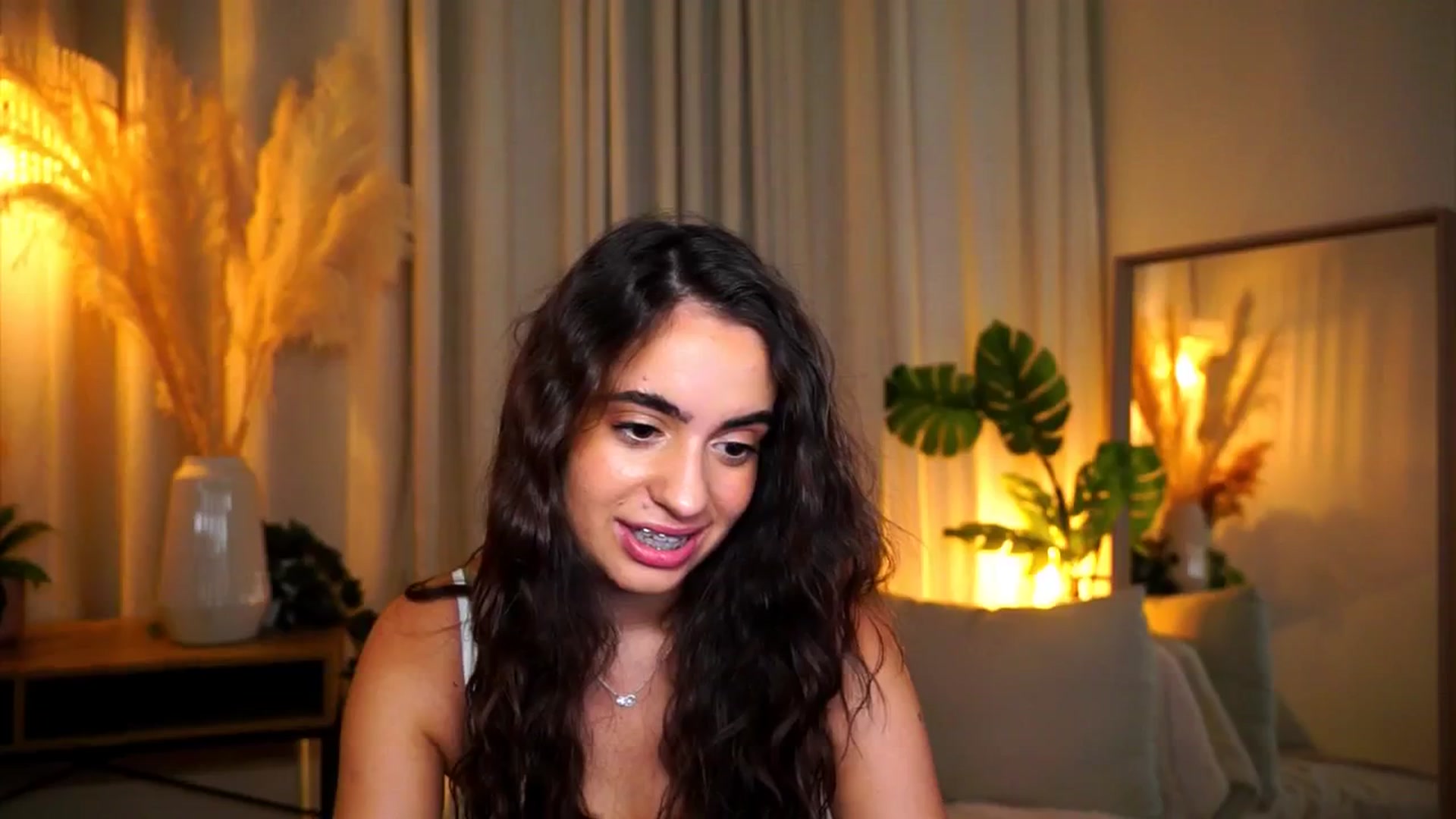 Gallery image thumbnail from milkyway_'s myfreecams stream on, 09/24/2025, 18:10 image 5 of 20