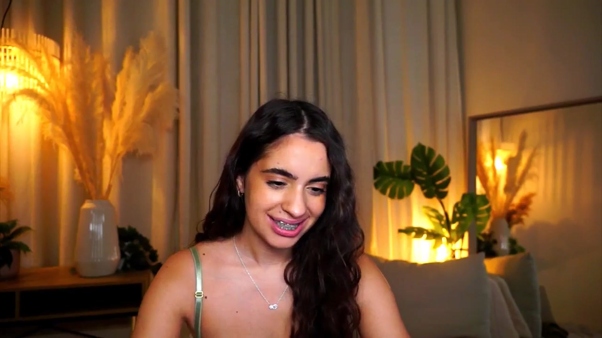 Gallery image thumbnail from milkyway_'s myfreecams stream on, 09/24/2025, 18:10 image 19 of 20