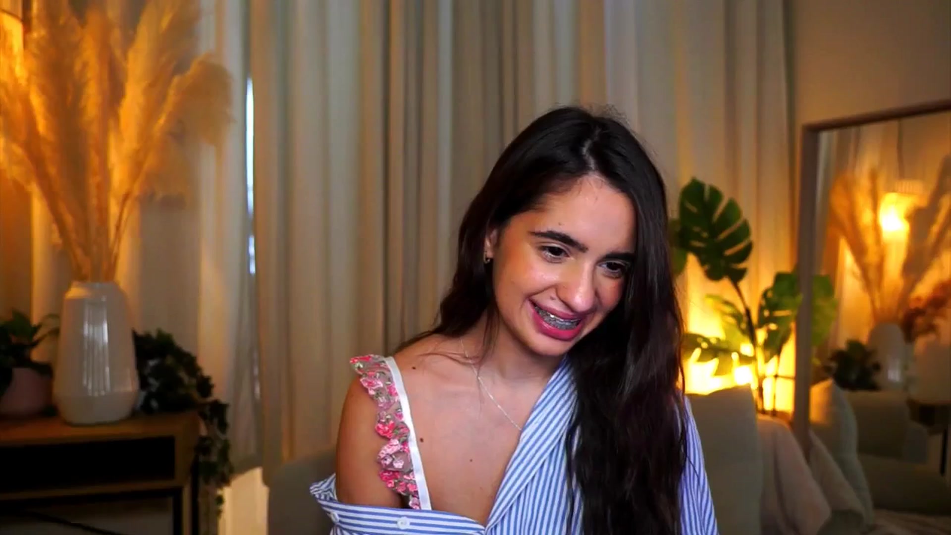 Gallery image thumbnail from milkyway_'s myfreecams stream on, 09/29/2025, 14:05 image 6 of 20