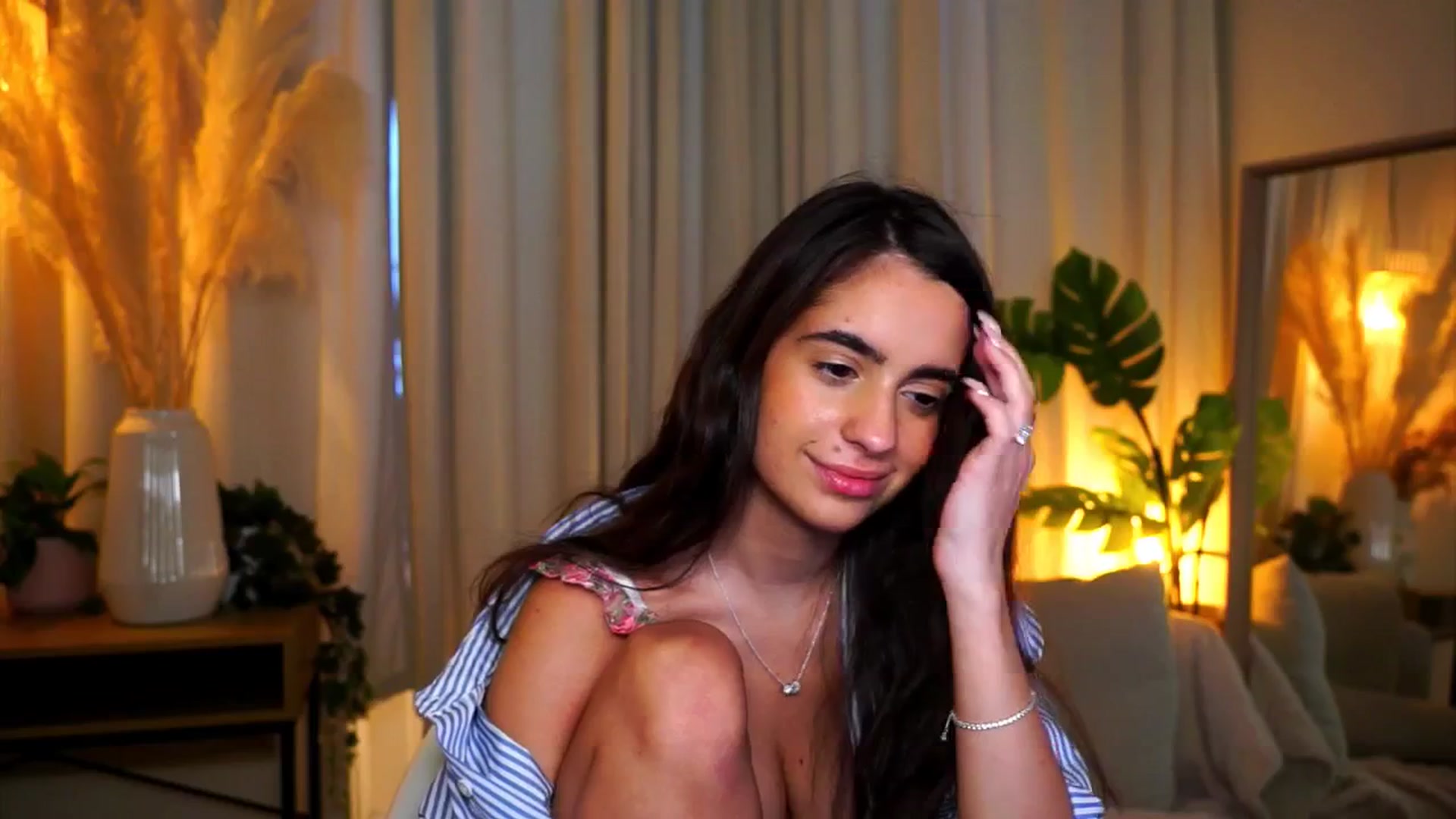 Gallery image thumbnail from milkyway_'s myfreecams stream on, 09/29/2025, 14:05 image 16 of 20