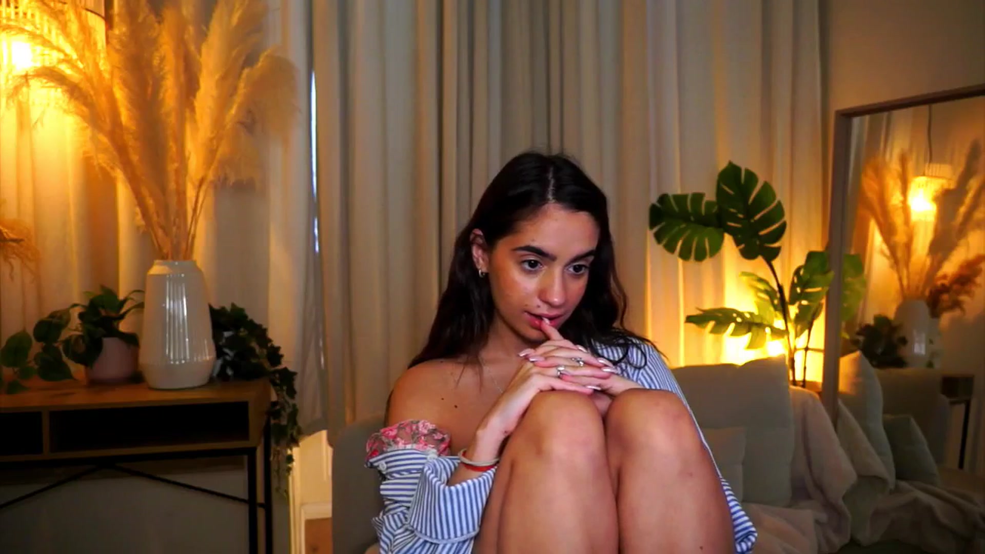 Gallery image thumbnail from milkyway_'s myfreecams stream on, 09/29/2025, 15:37 image 2 of 20