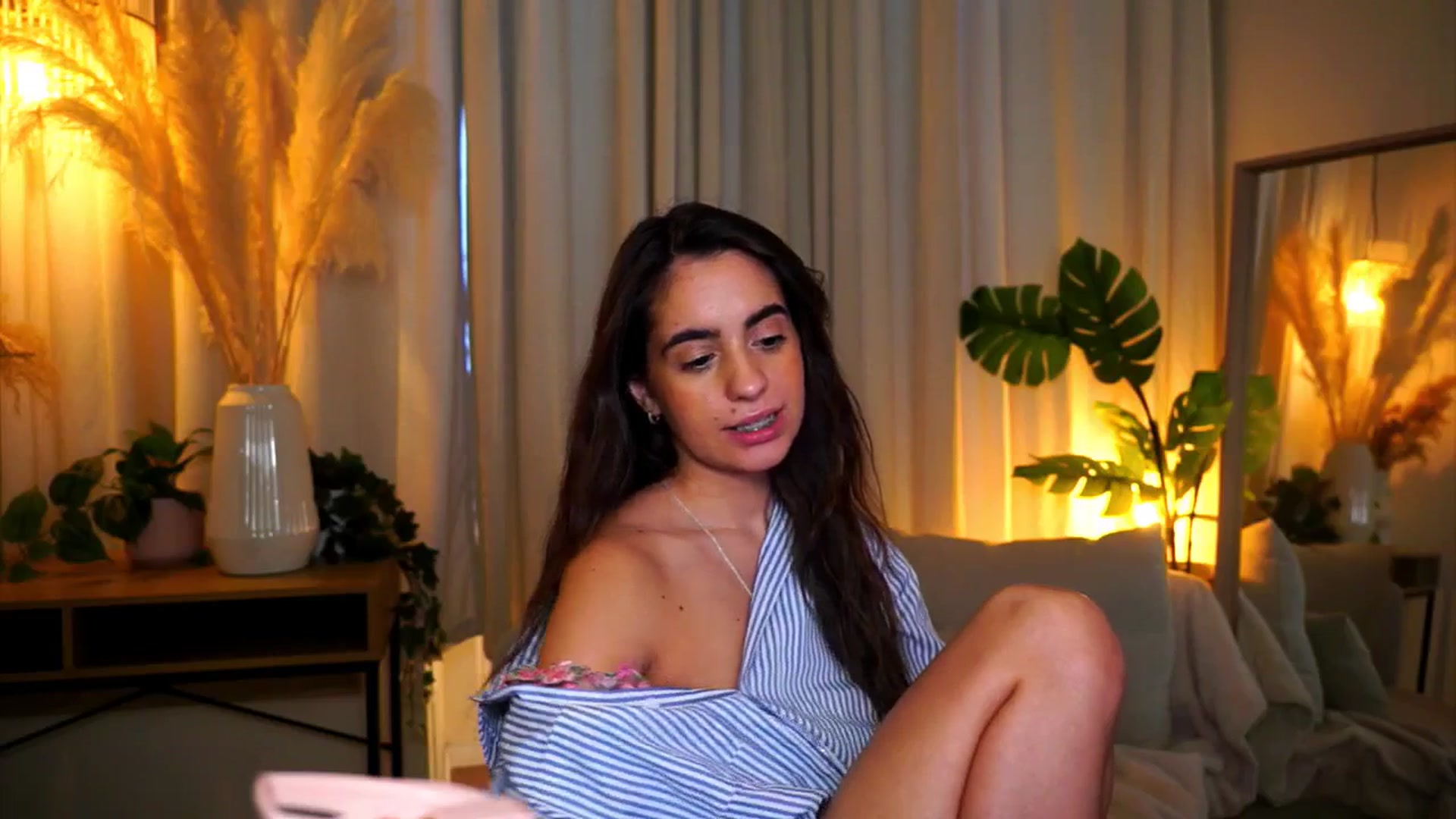 Gallery image thumbnail from milkyway_'s myfreecams stream on, 09/29/2025, 15:37 image 4 of 20