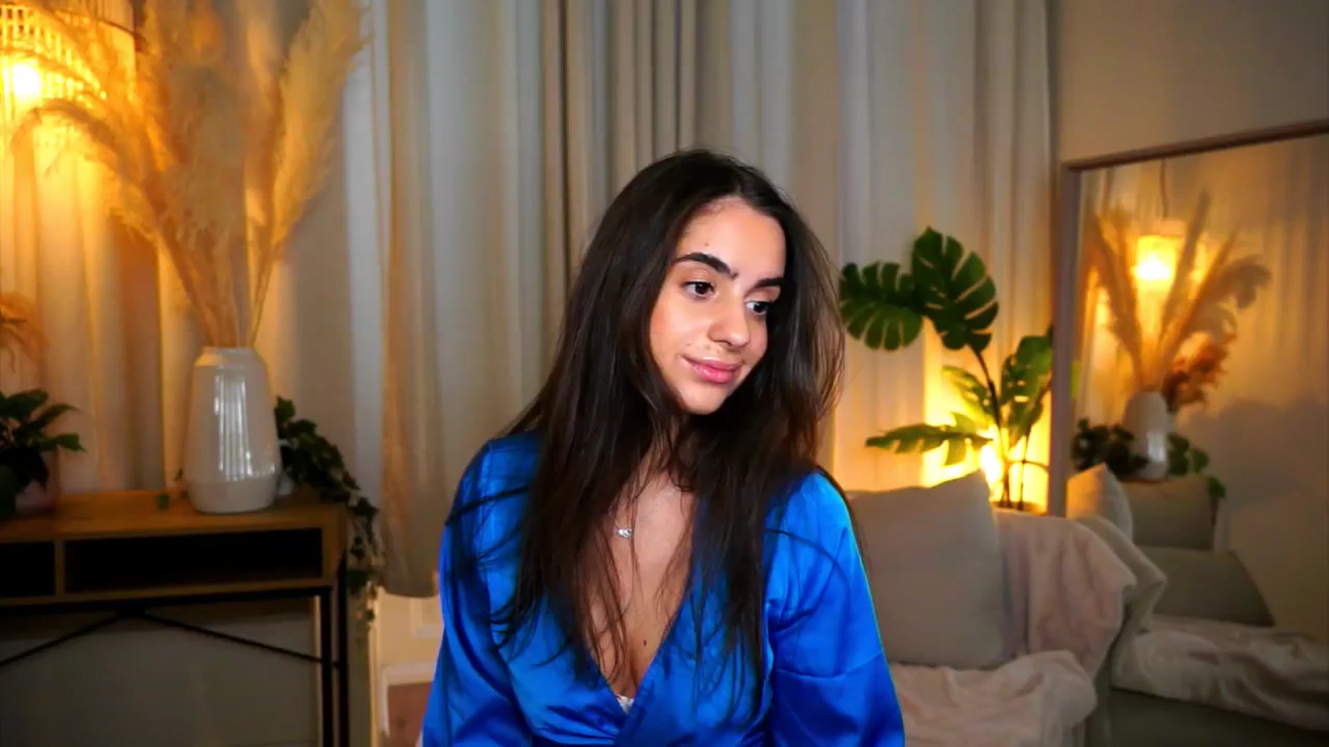 Gallery image thumbnail from milkyway_'s myfreecams stream on, 10/08/2025, 11:54 image 7 of 20