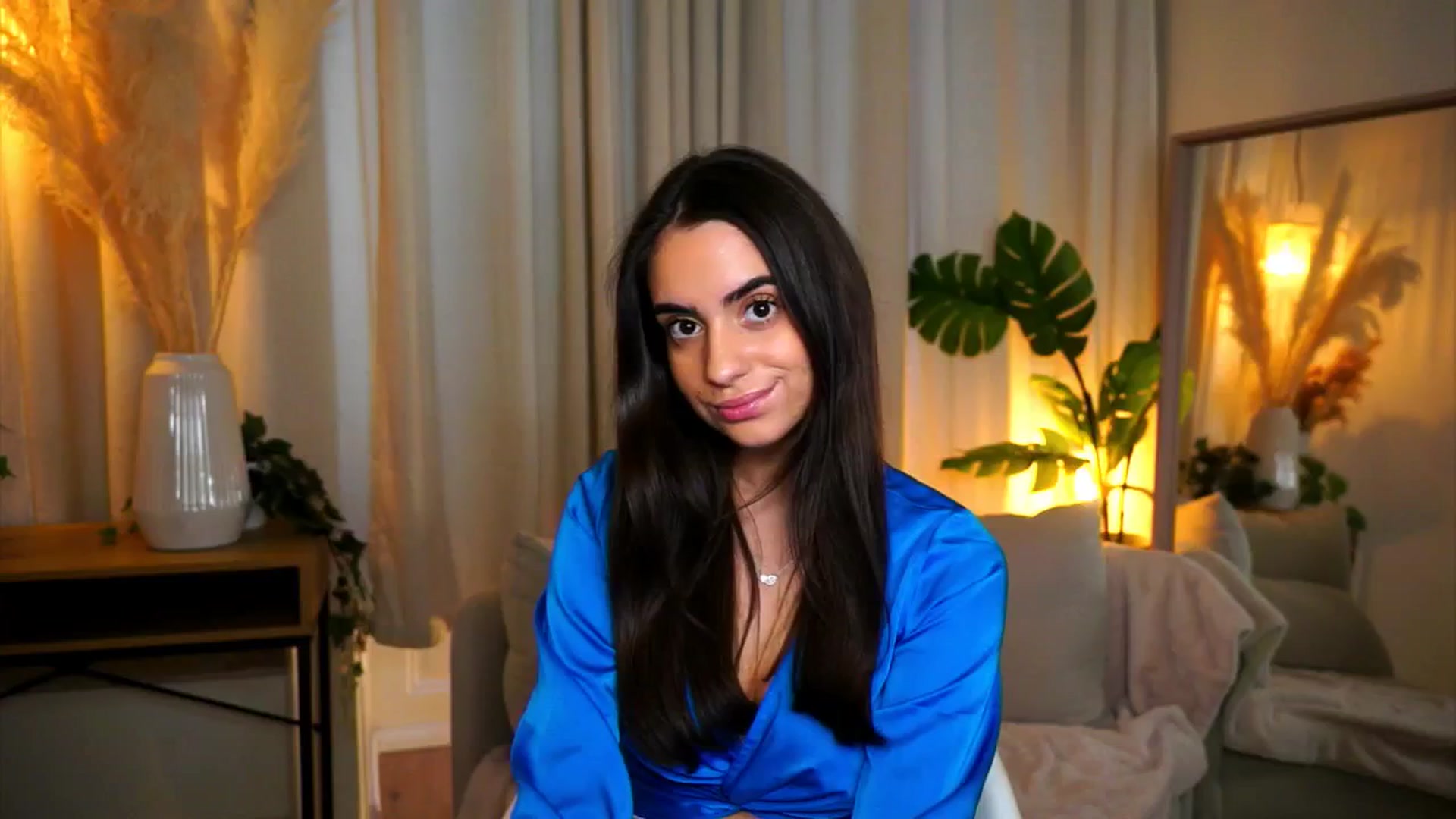 Gallery image thumbnail from milkyway_'s myfreecams stream on, 10/08/2025, 11:54 image 13 of 20