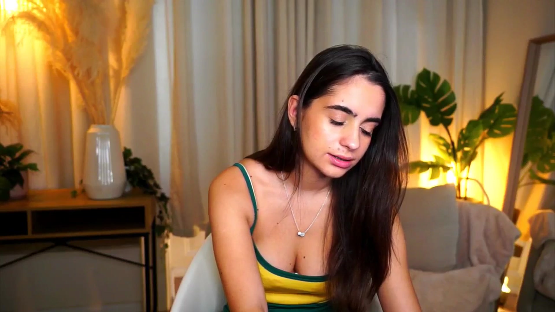 Gallery image thumbnail from milkyway_'s myfreecams stream on, 10/08/2025, 13:06 image 18 of 20