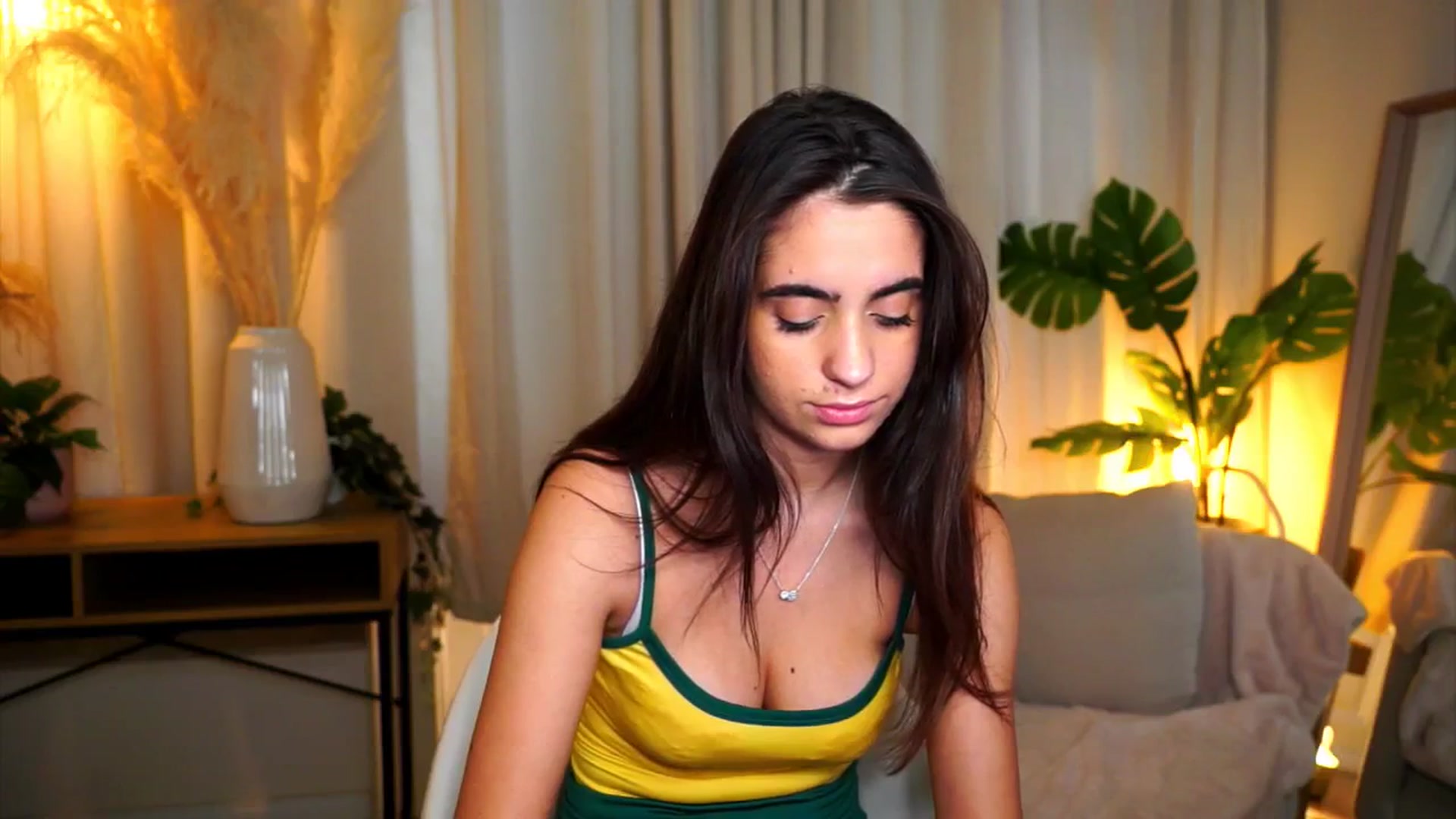 Gallery image thumbnail from milkyway_'s myfreecams stream on, 10/08/2025, 13:06 image 19 of 20