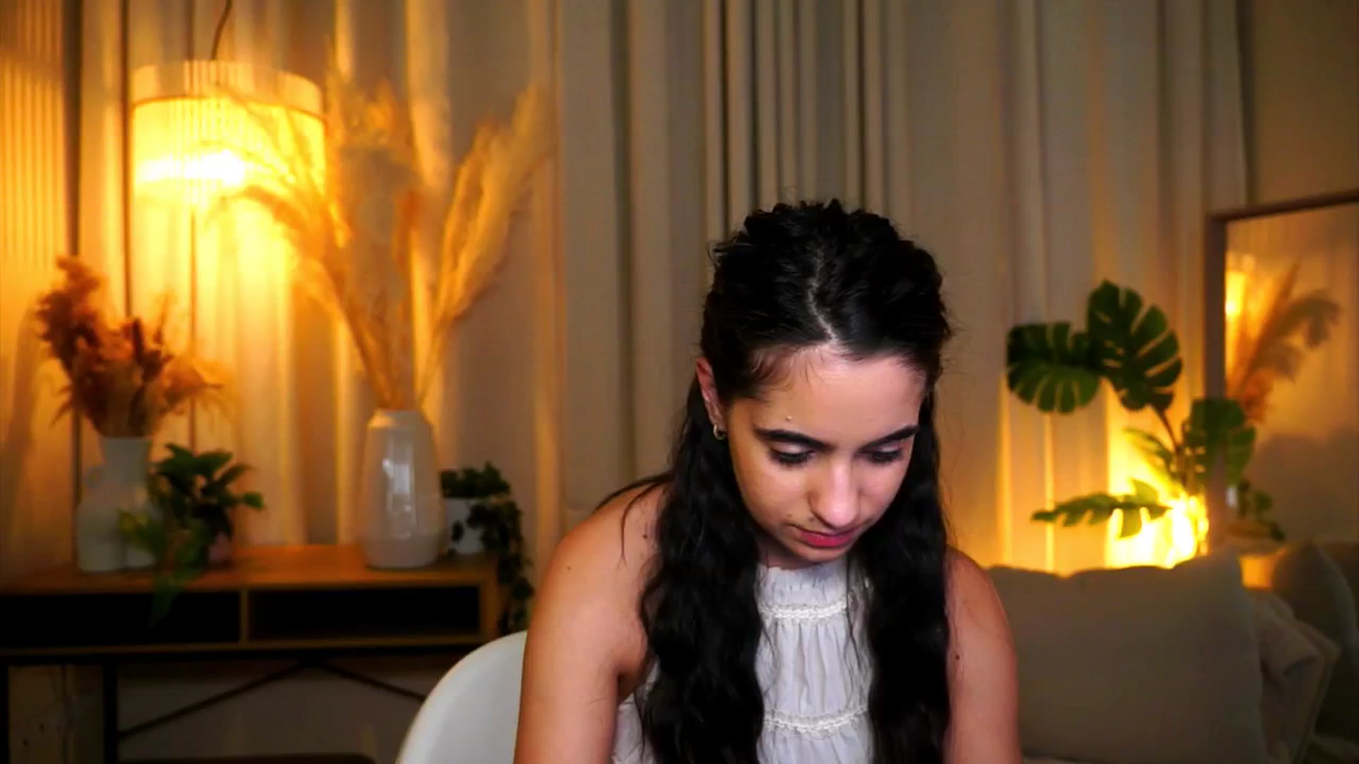 Gallery image thumbnail from milkyway_'s myfreecams stream on, 10/15/2025, 19:52 image 15 of 20