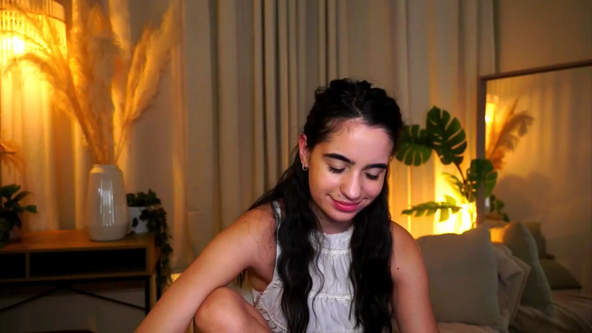 Gallery image thumbnail from milkyway_'s myfreecams stream on, 10/15/2025, 19:52 image 1 of 20