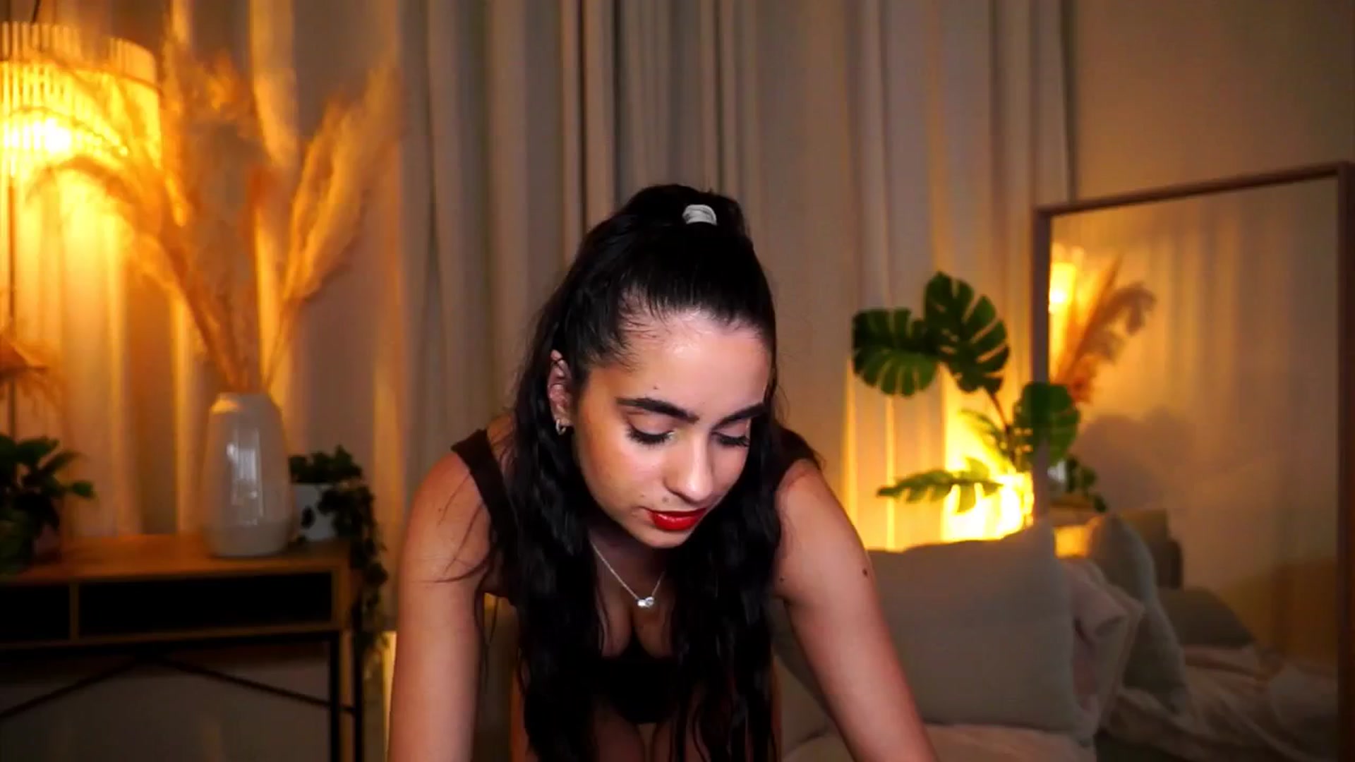 Gallery image thumbnail from milkyway_'s myfreecams stream on, 10/16/2025, 16:52 image 1 of 20