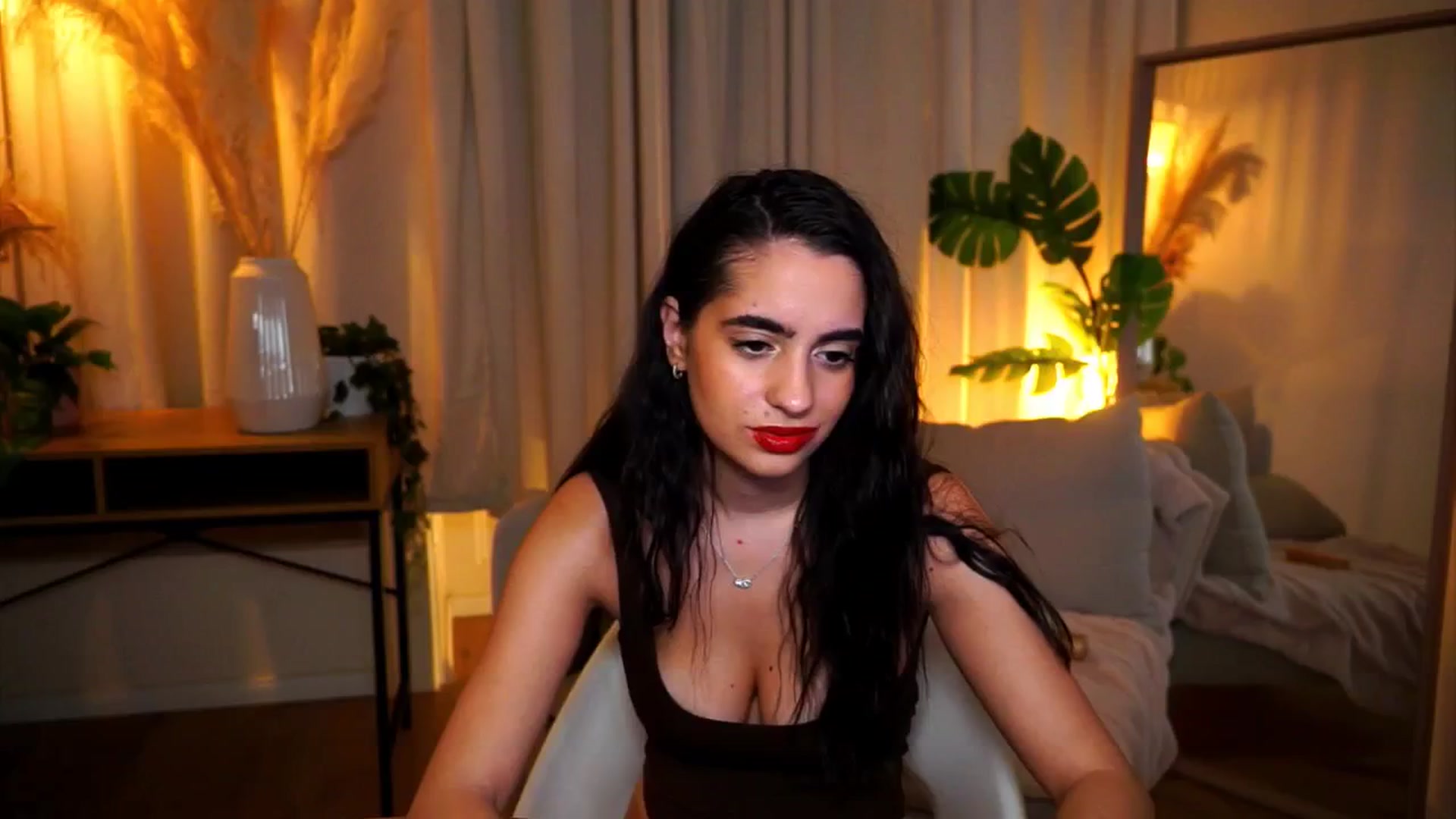 Gallery image thumbnail from milkyway_'s myfreecams stream on, 10/16/2025, 18:49 image 12 of 20