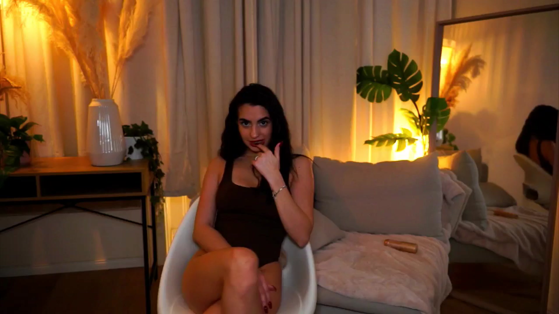Gallery image thumbnail from milkyway_'s myfreecams stream on, 10/16/2025, 18:49 image 13 of 20
