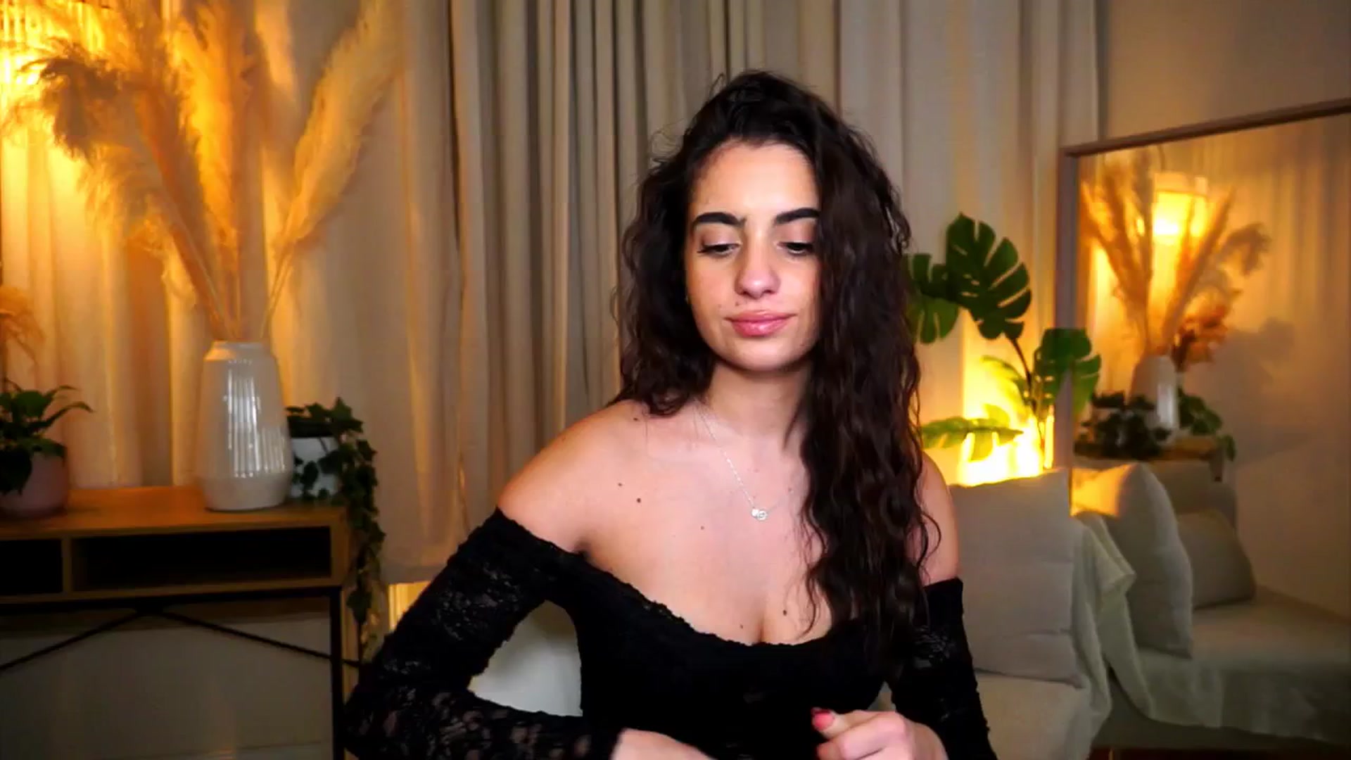 Gallery image thumbnail from milkyway_'s myfreecams stream on, 10/26/2025, 16:55 image 1 of 20