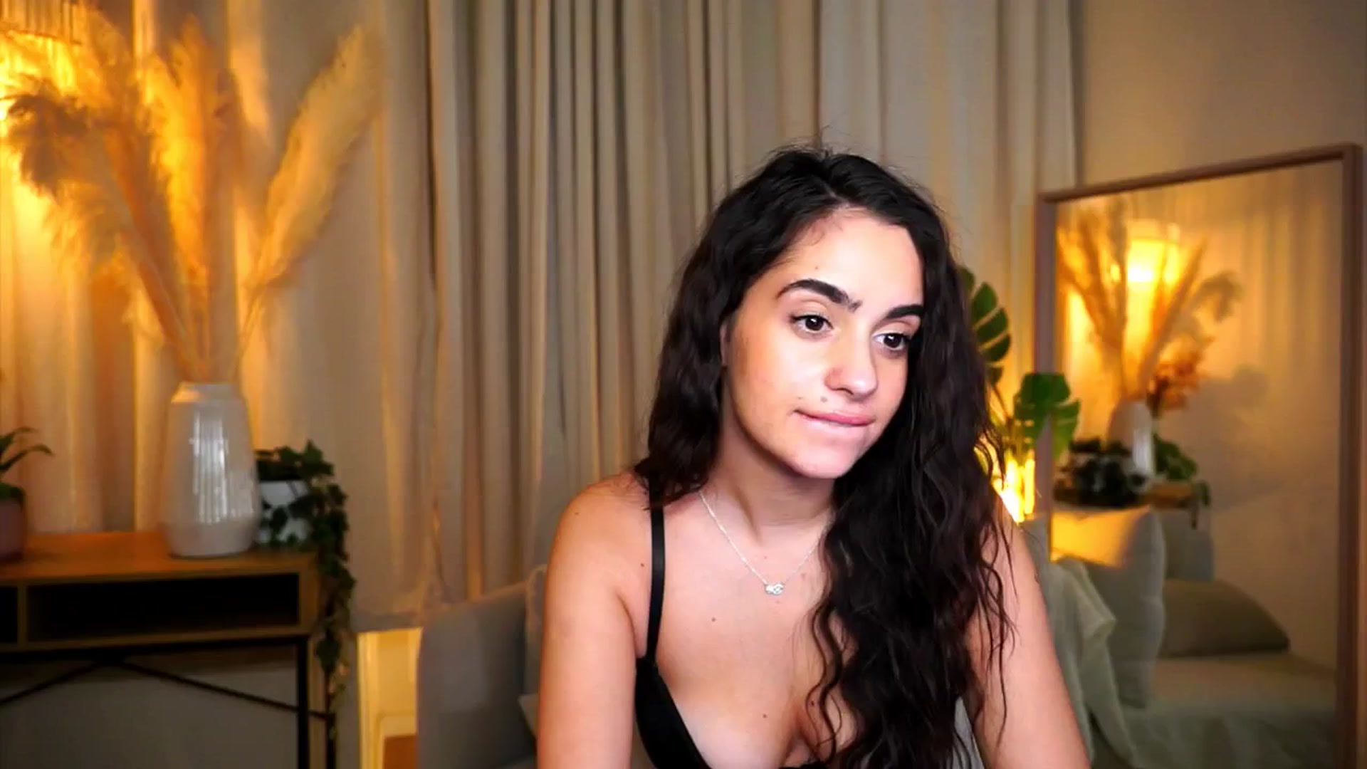 Gallery image thumbnail from milkyway_'s myfreecams stream on, 10/26/2025, 21:18 image 19 of 20