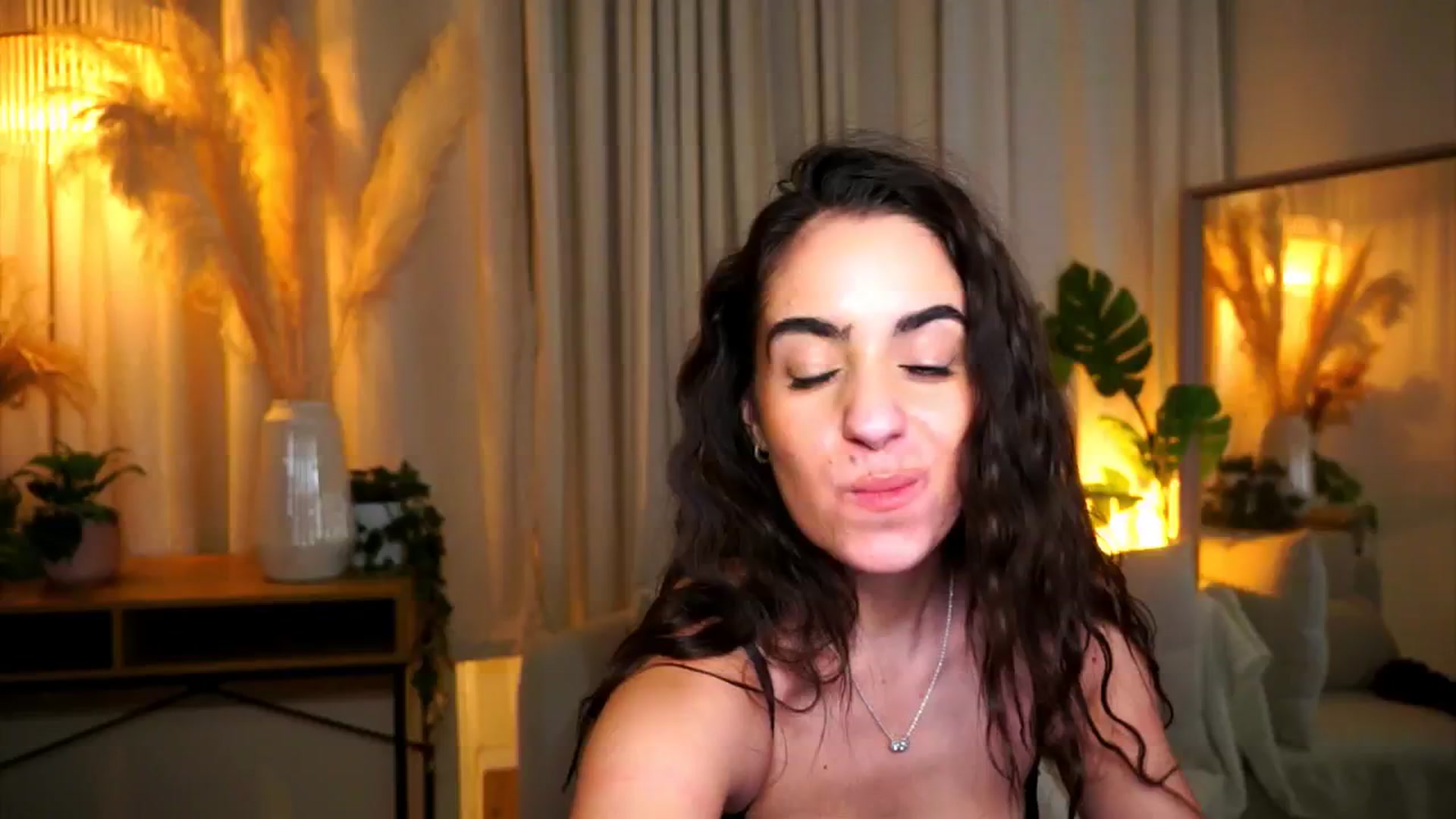 Gallery image thumbnail from milkyway_'s myfreecams stream on, 10/26/2025, 21:18 image 2 of 20